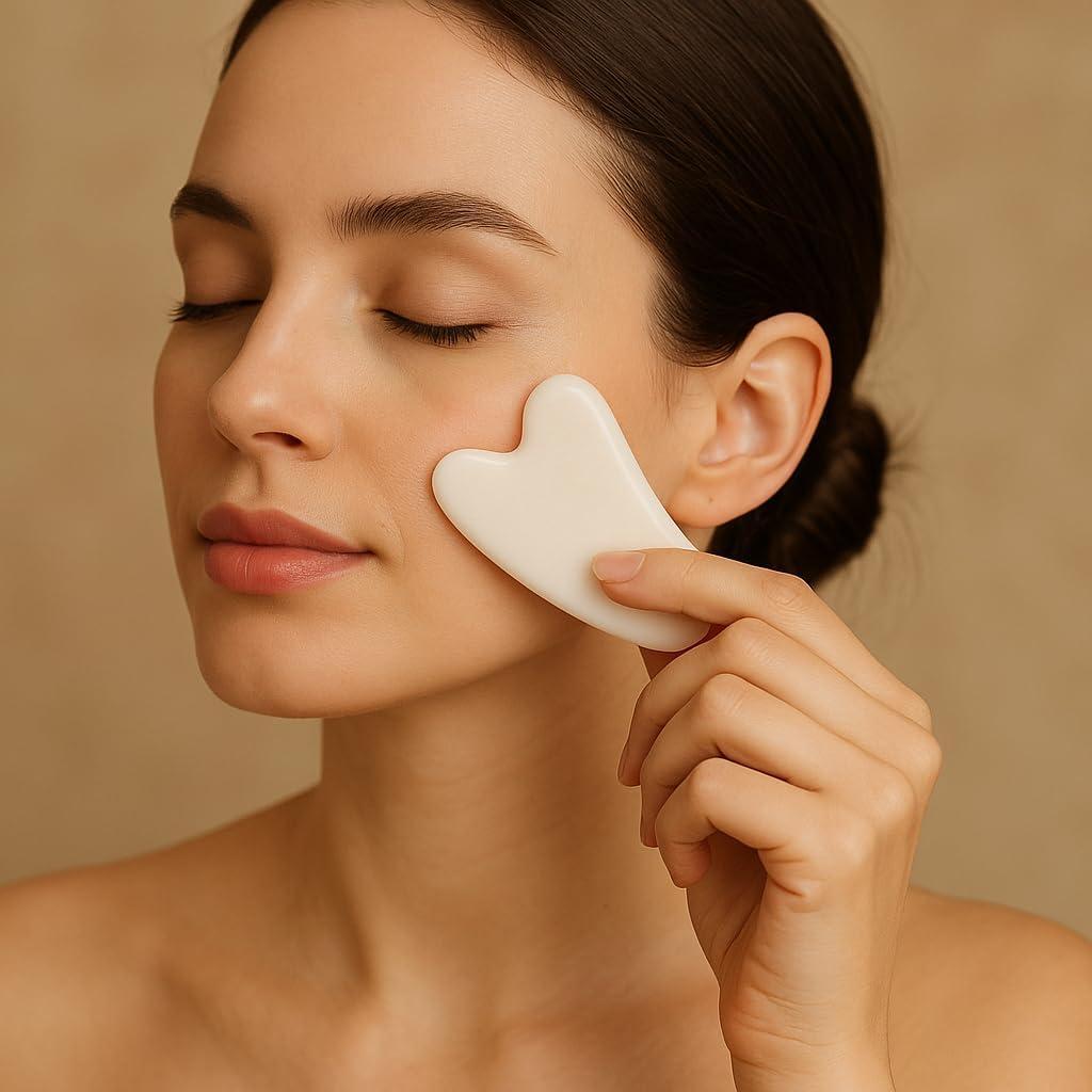 Juego de Herramientas Gua Sha y Rodillo de Jade CasaCare - Antienvejecimiento