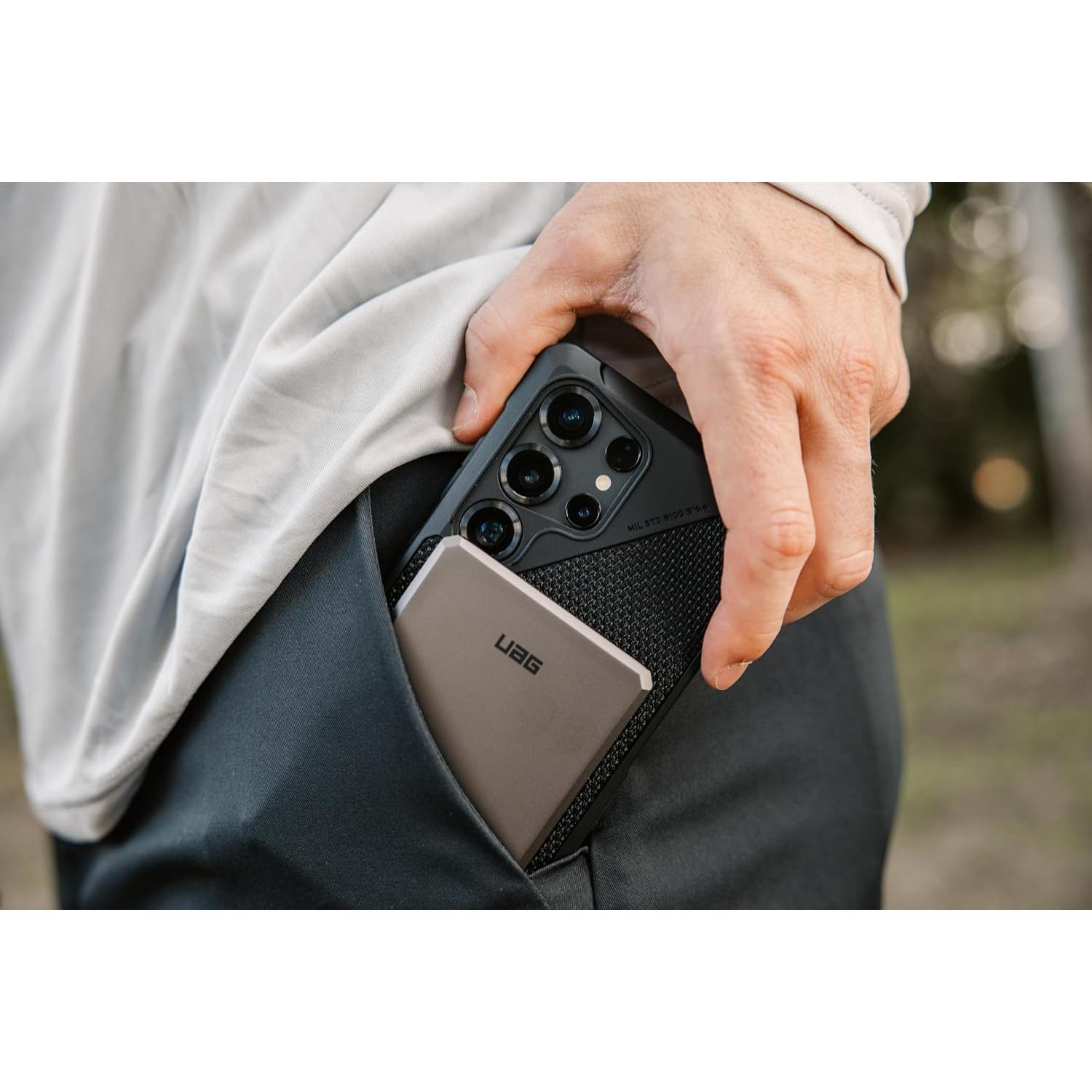 Batería Externa UAG 5000mAh Carga Rápida USB-C Inalámbrica