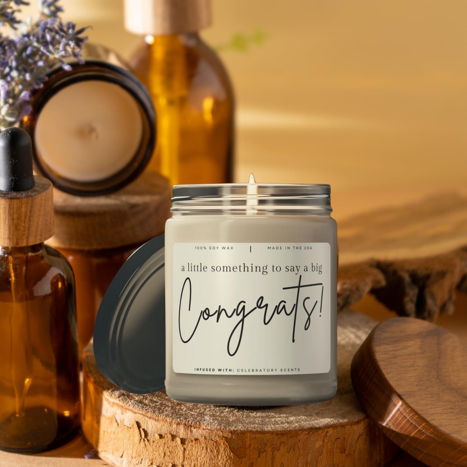 Vela de Felicitaciones Salvia Blanca y Lavanda 255g - Cera de Soja