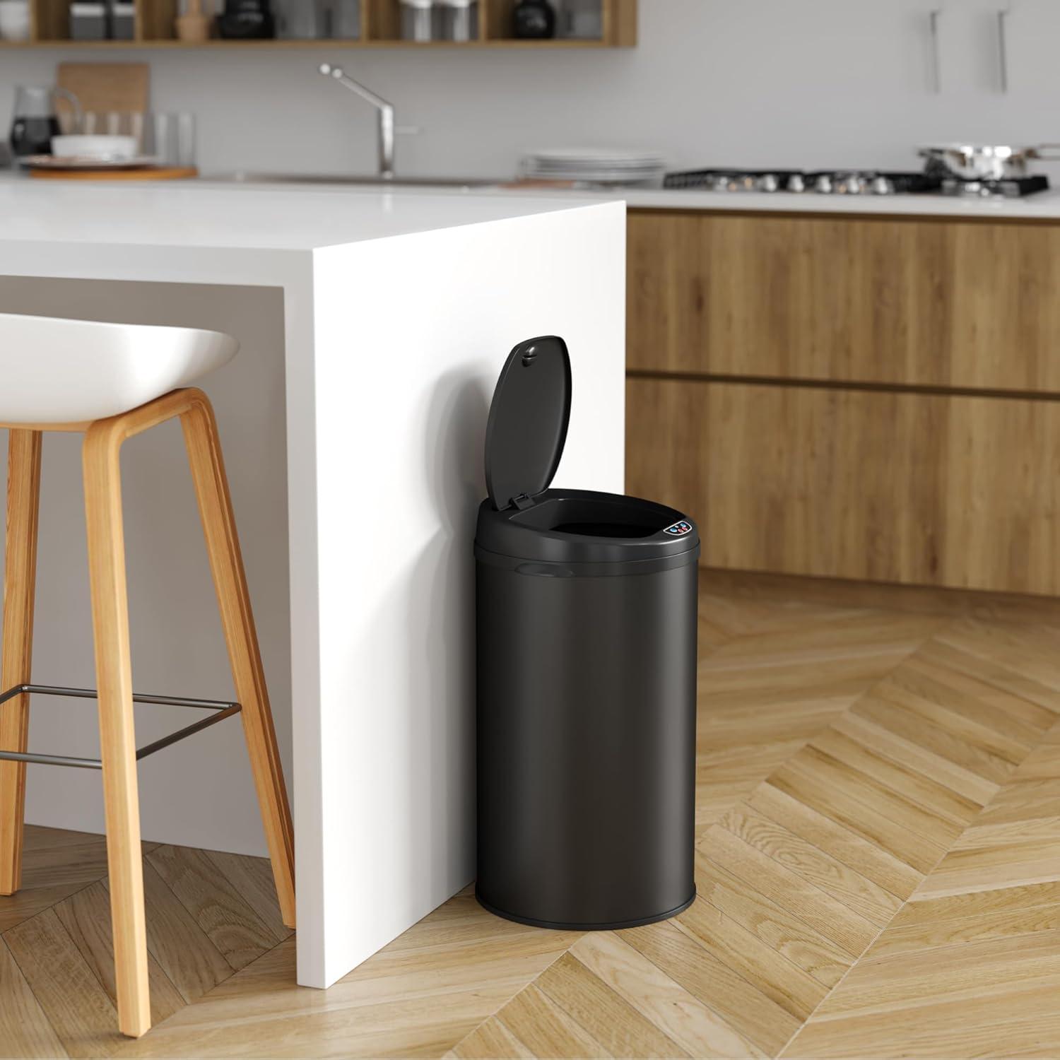 Basurero Automático iTouchless 30L Negro con Sensor y Filtro de Olores