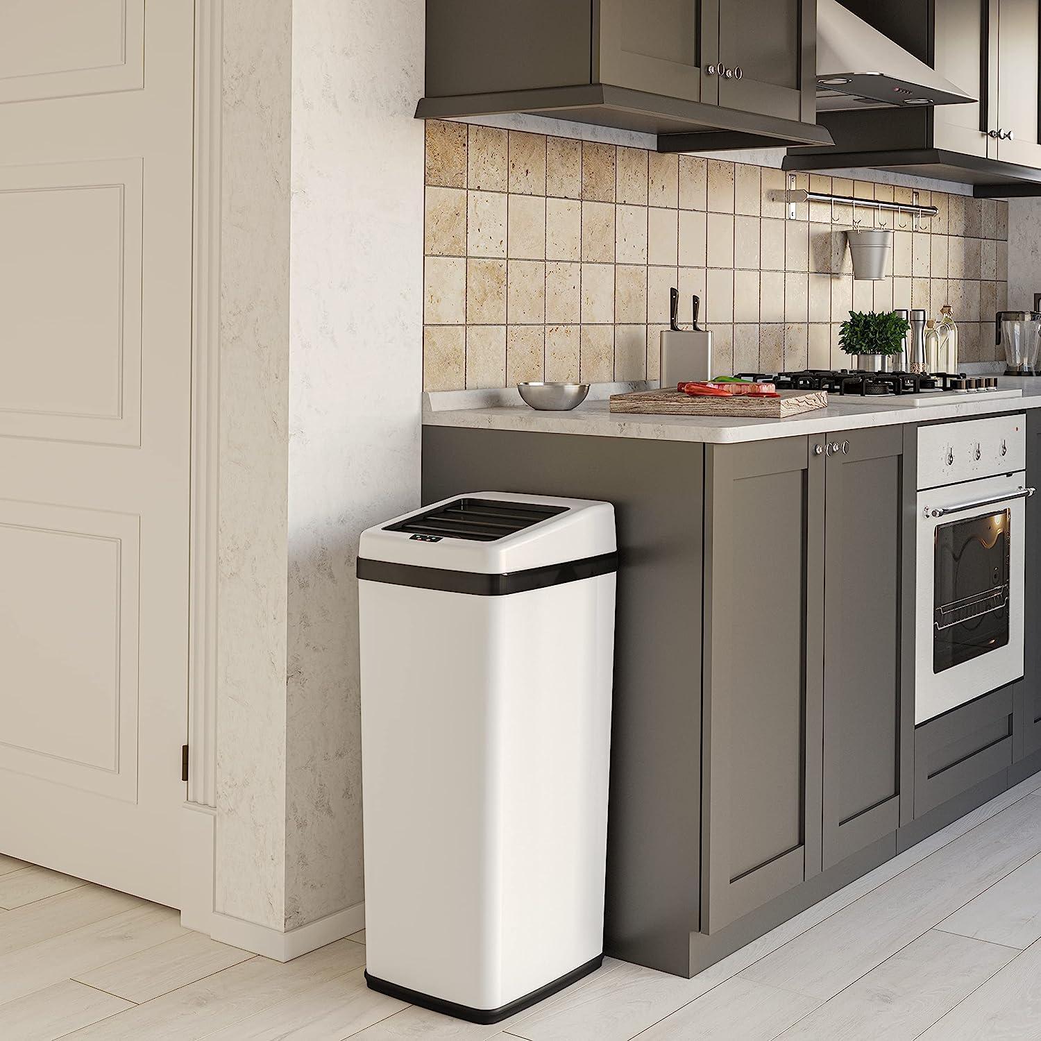 Cubo de Basura Automático iTouchless 14 Galones Acero Blanco