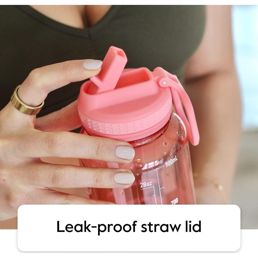 Botella de Agua Motivacional Takeya 1.89L con Tapa de Pajita