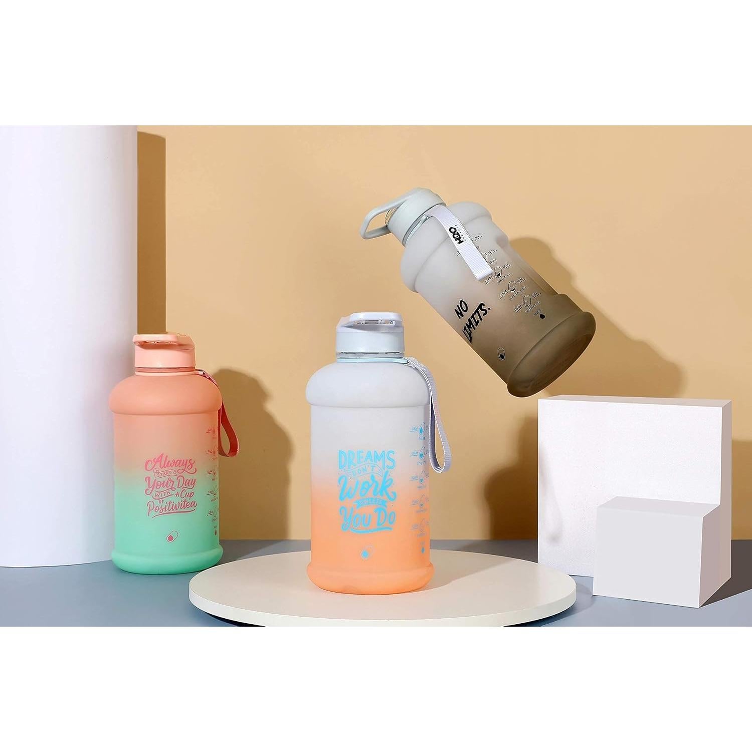 Botella de Agua H2O Capsule 1.81L Rocky Shore con Popote