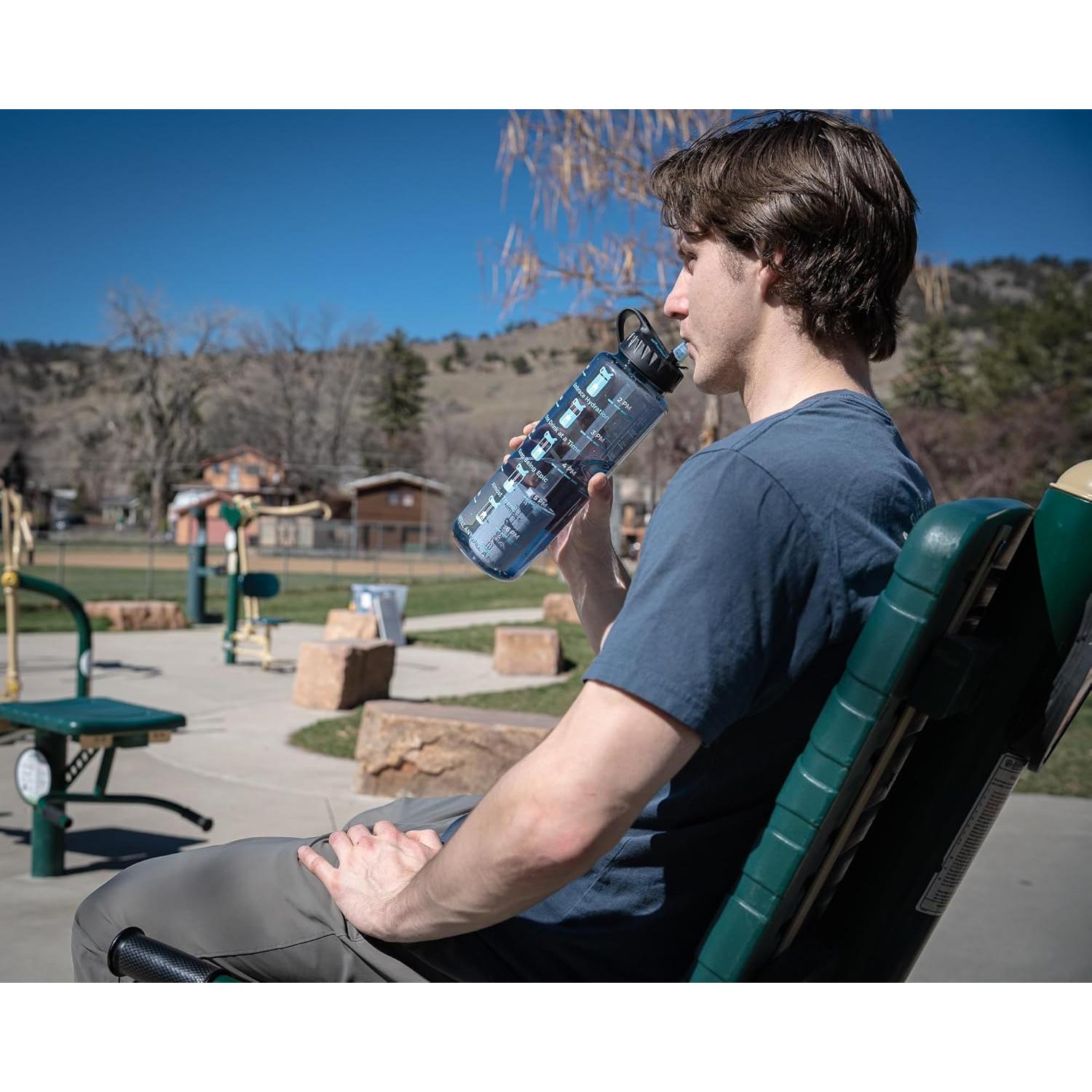 Botella de Agua Filtrada Epic Nalgene 1.42L Gris Humo