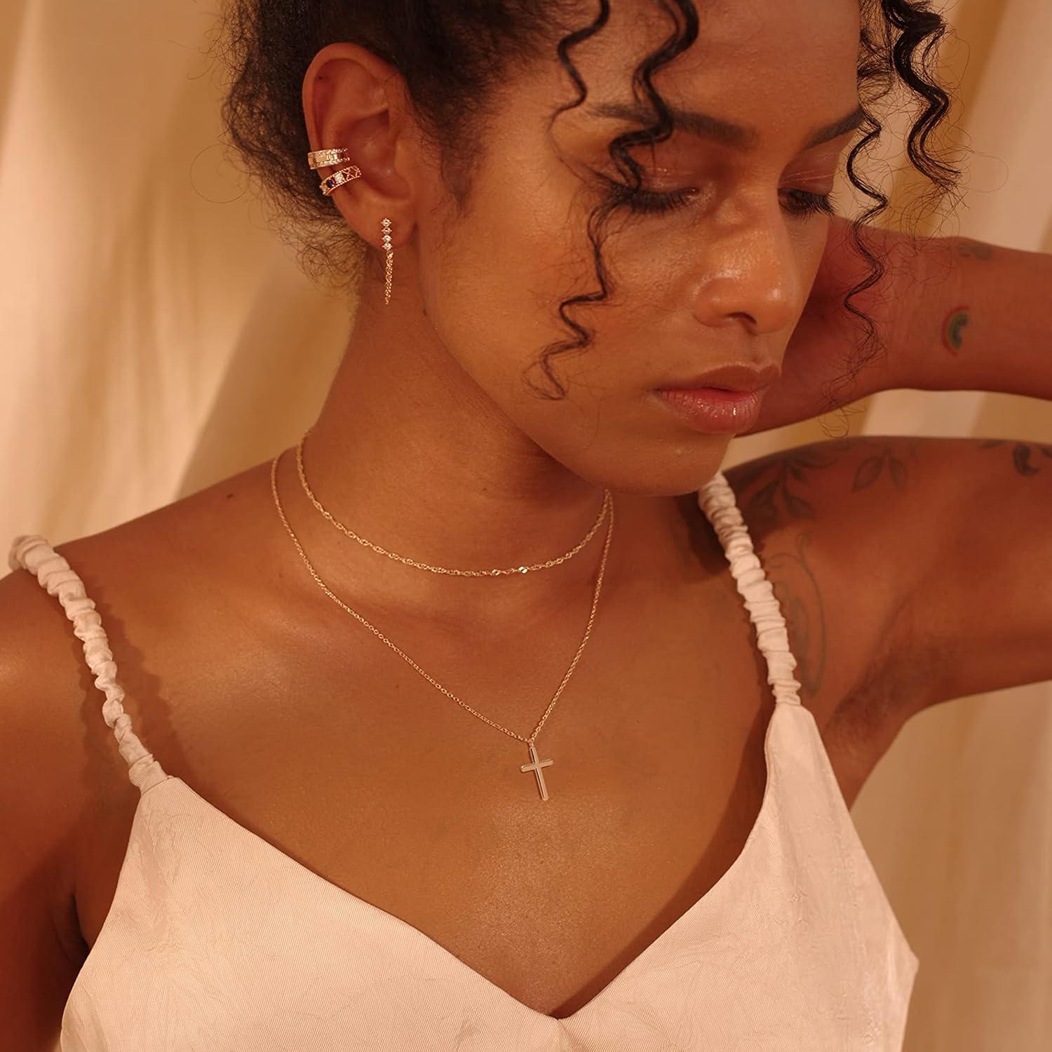 Collar Cruz Fettero 14K Chapado Oro Minimalista 48 cm