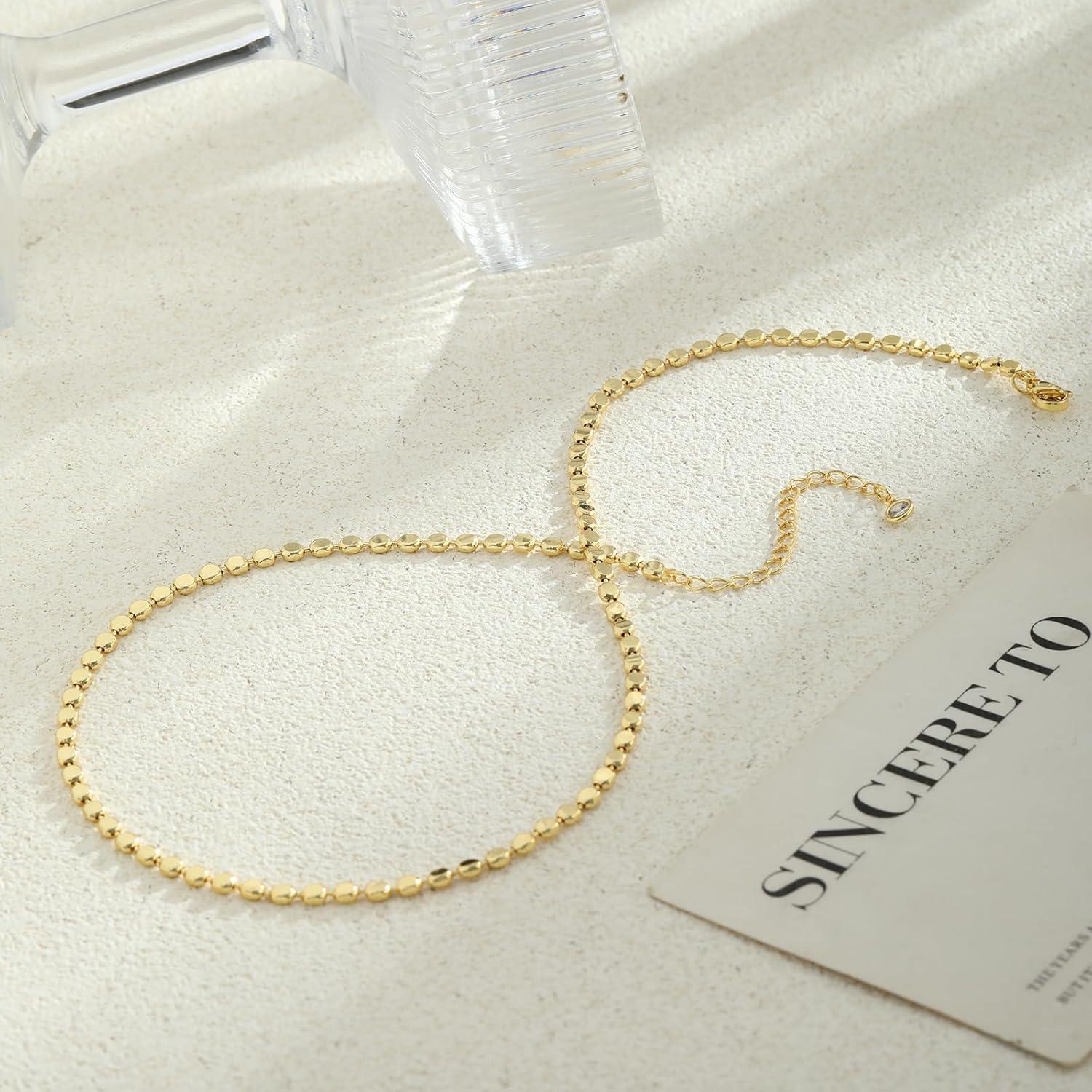 Collar dorado en capas Hothrty para mujeres con perlas y conchas