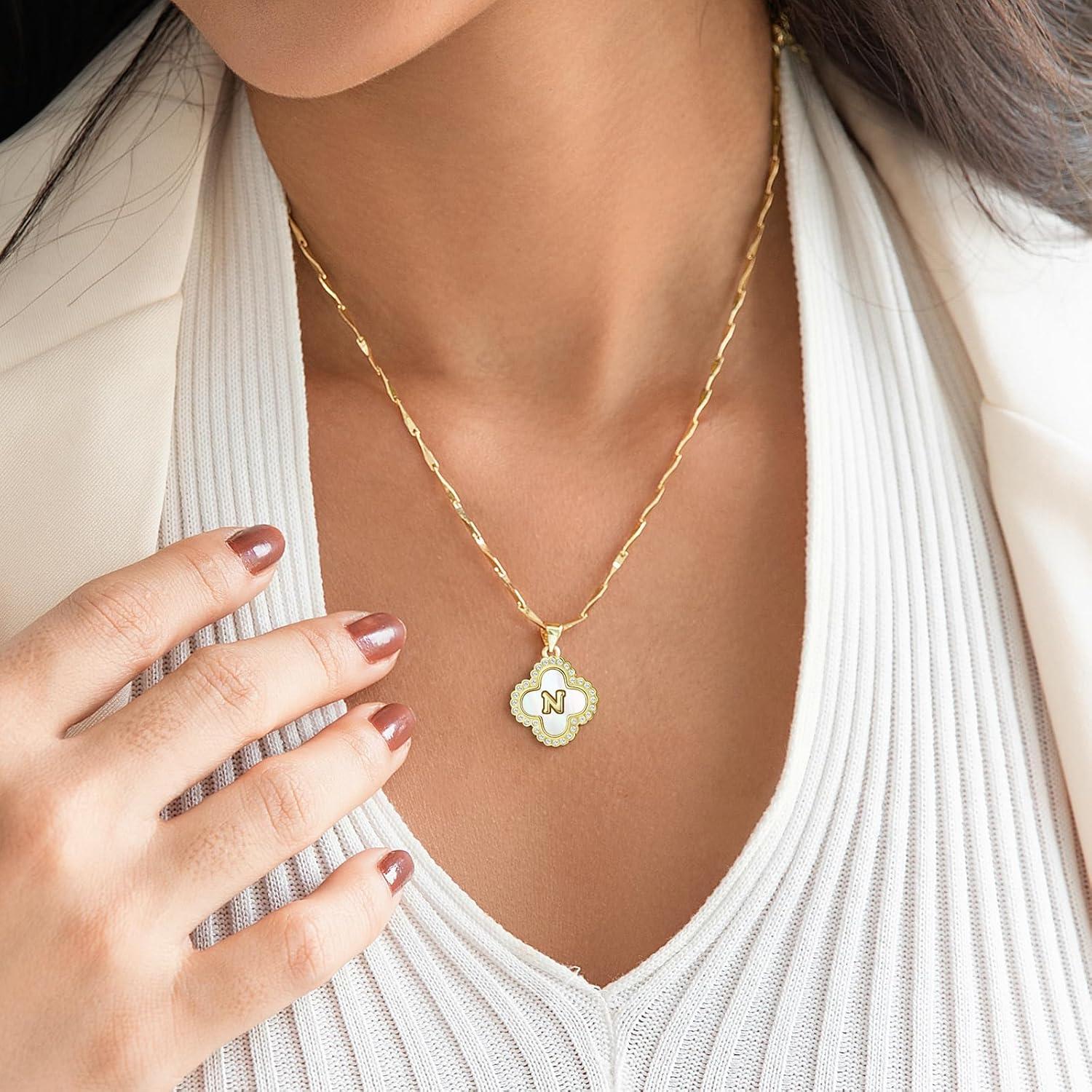 Collar de Inicial Letra N LETFLY con Trébol de 4 Hojas 14K