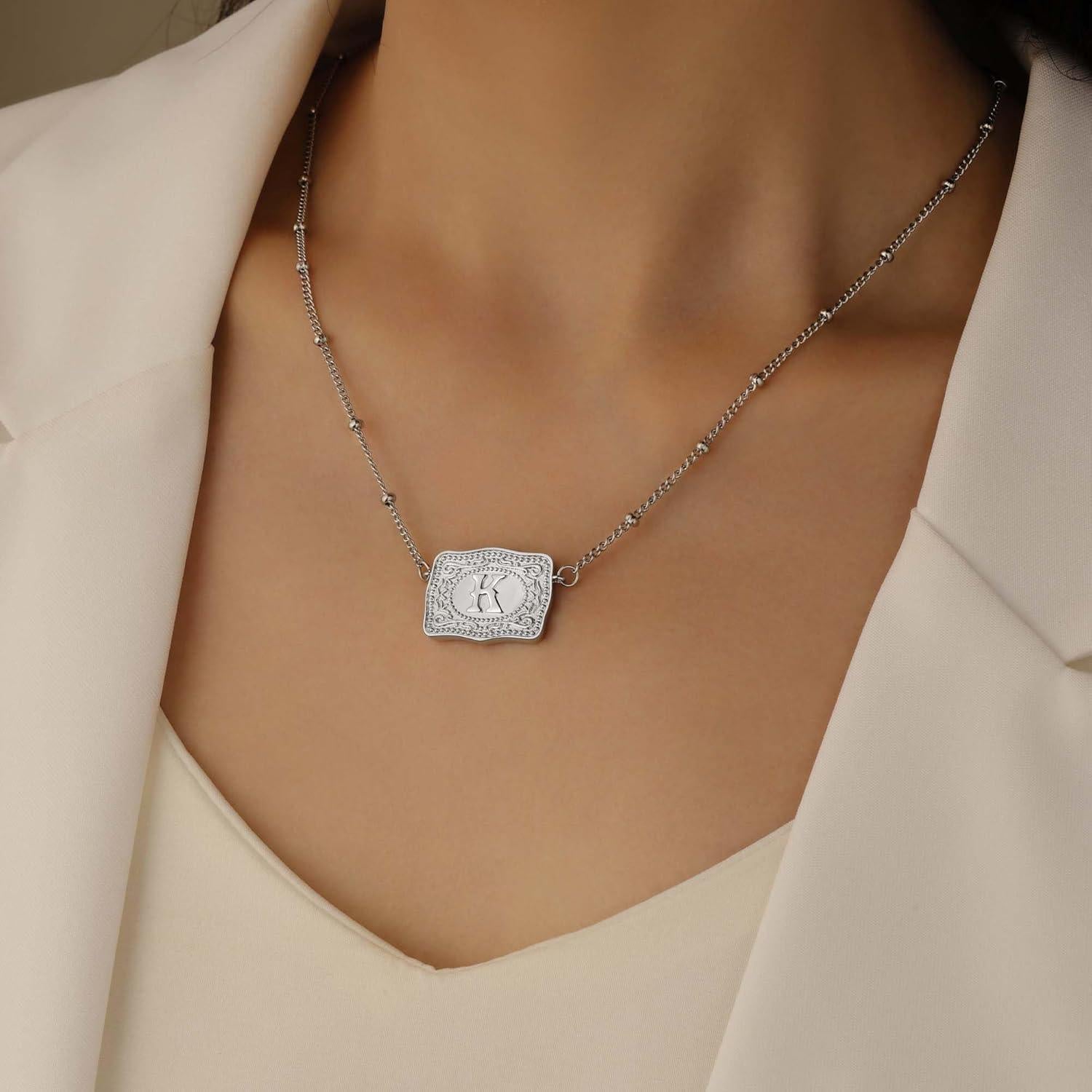 Collar Inicial de Oro de 18K ROJHOL para Mujeres - Ajustable