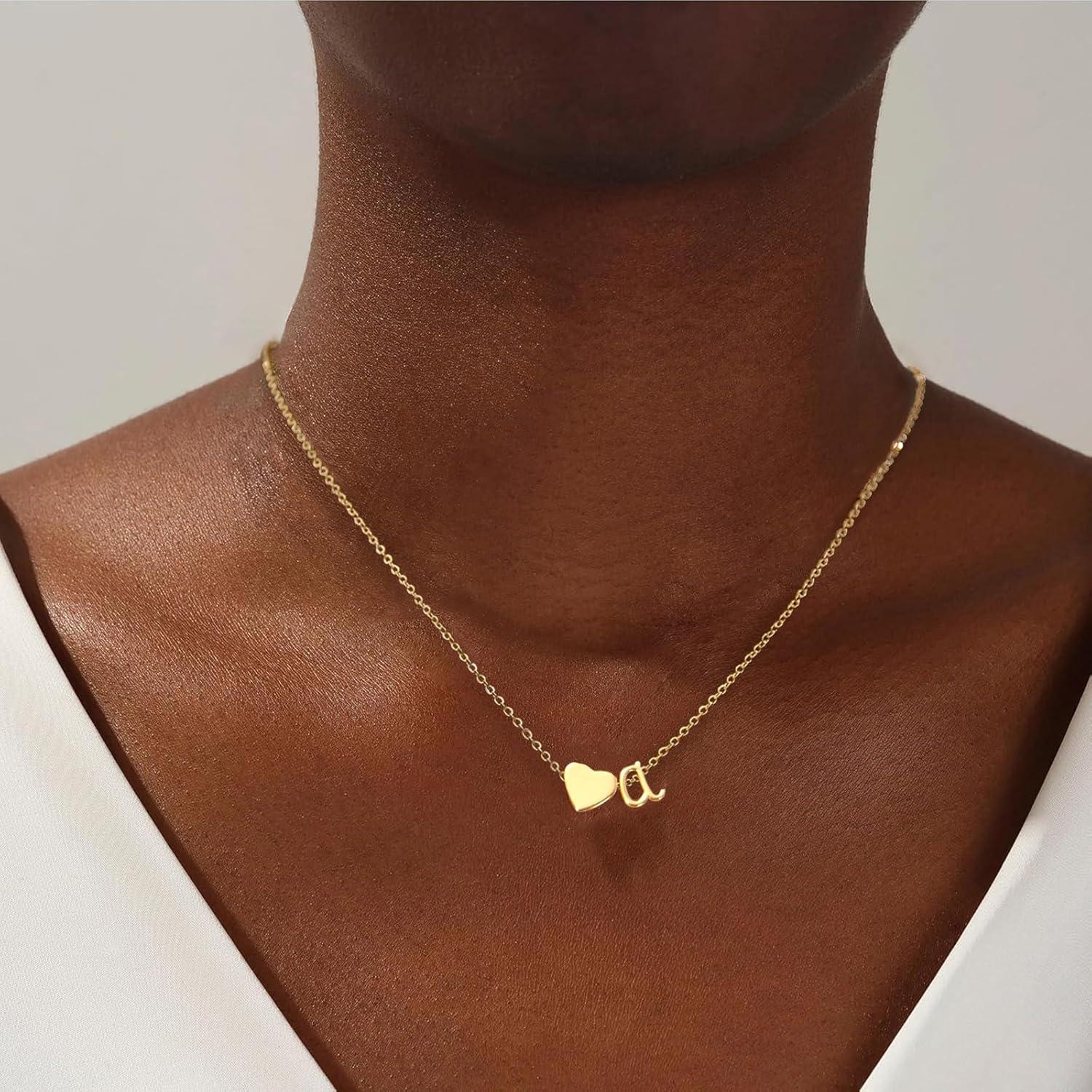 Collar Inicial de Corazón de Oro 14K para Mujeres Ajustable