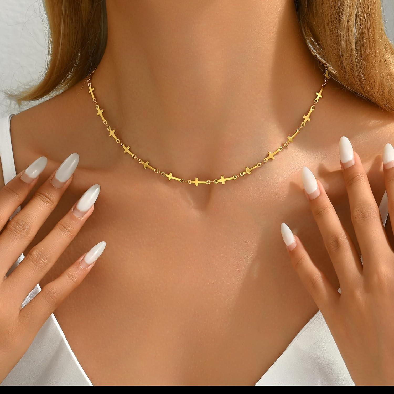 Collar Cruz Ajustable para Mujeres Nawflue Oro 18K Acero Inoxidable