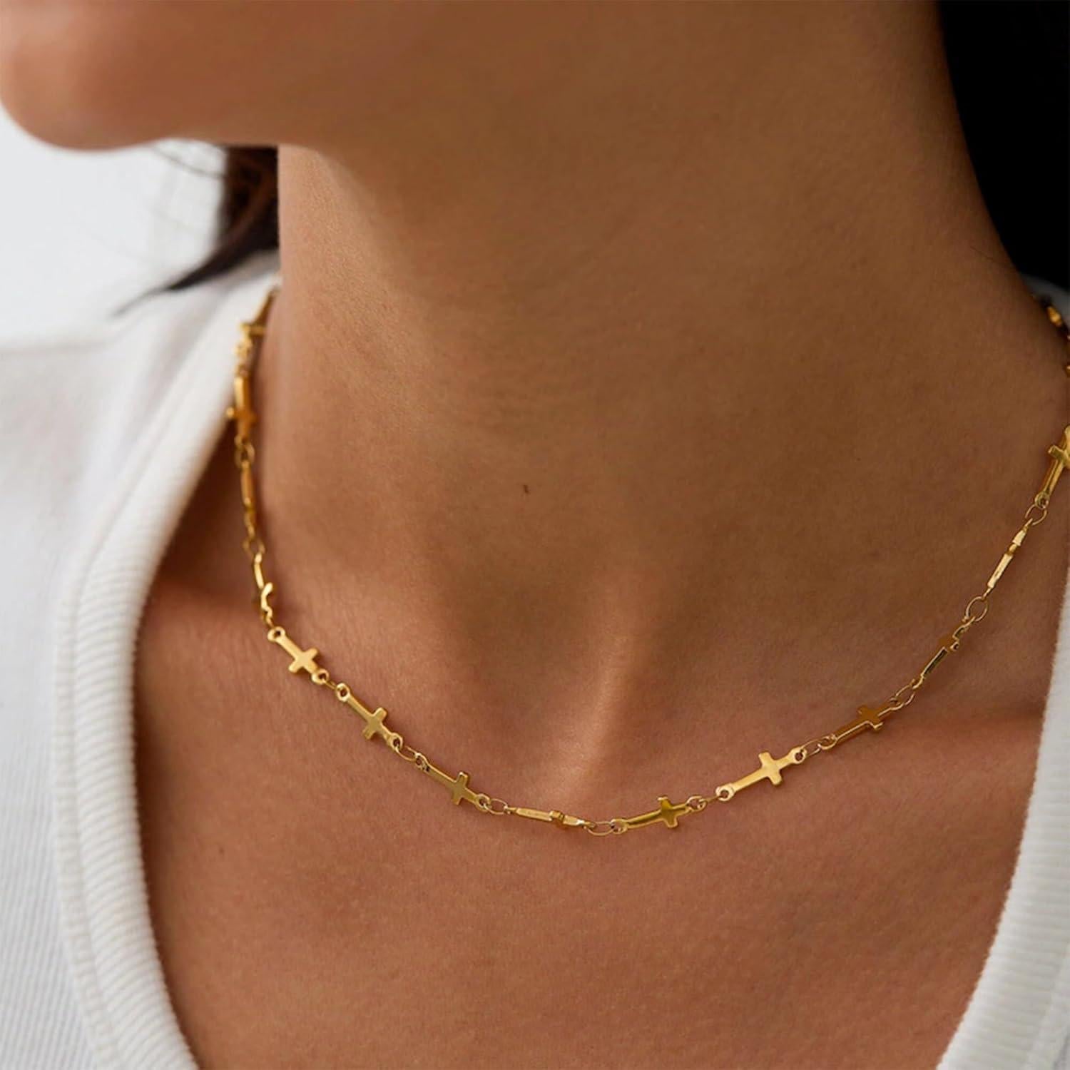 Collar Cruz Ajustable para Mujeres Nawflue Oro 18K Acero Inoxidable