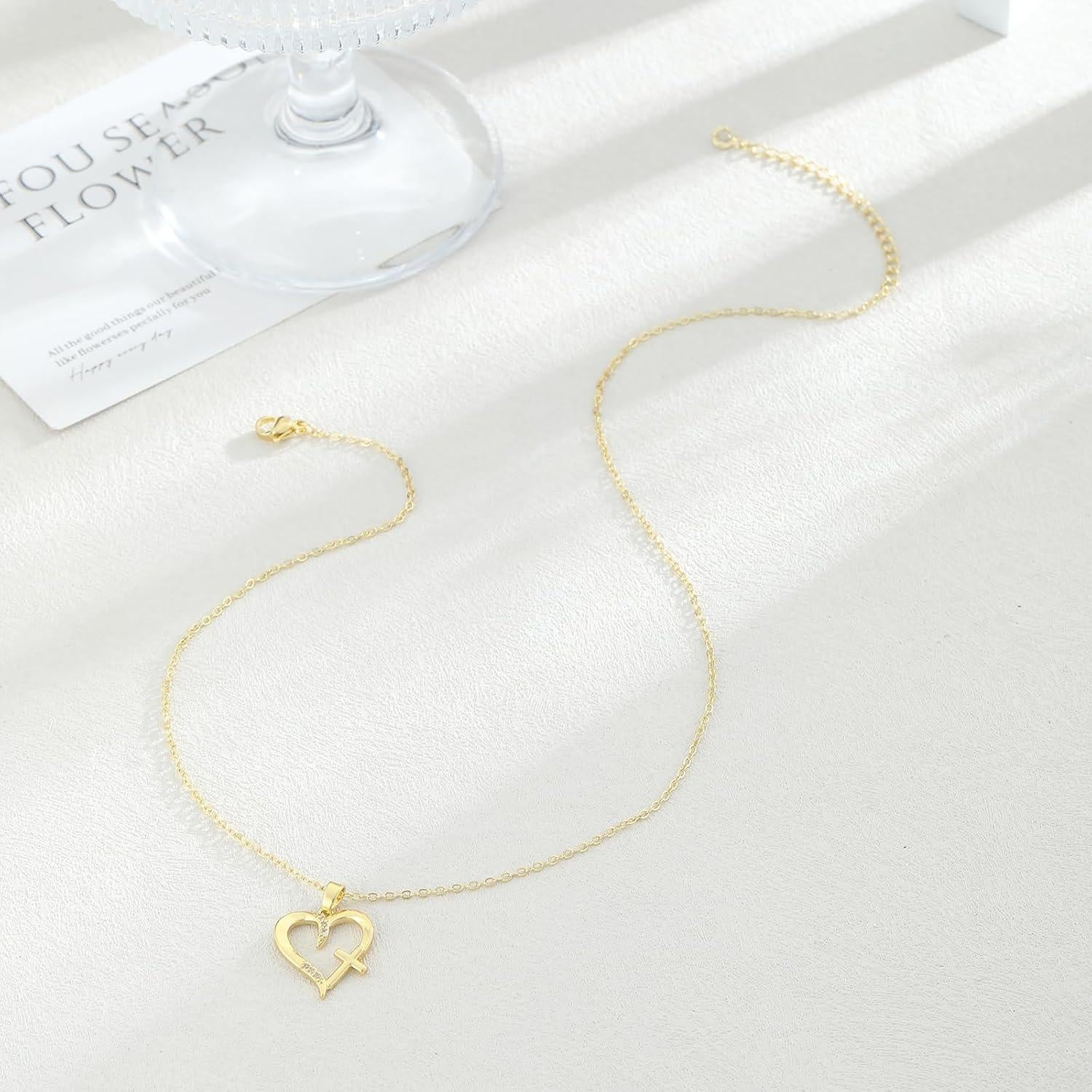 Collar de Cruz Dorado 14K para Mujeres - Joyería Minimalista