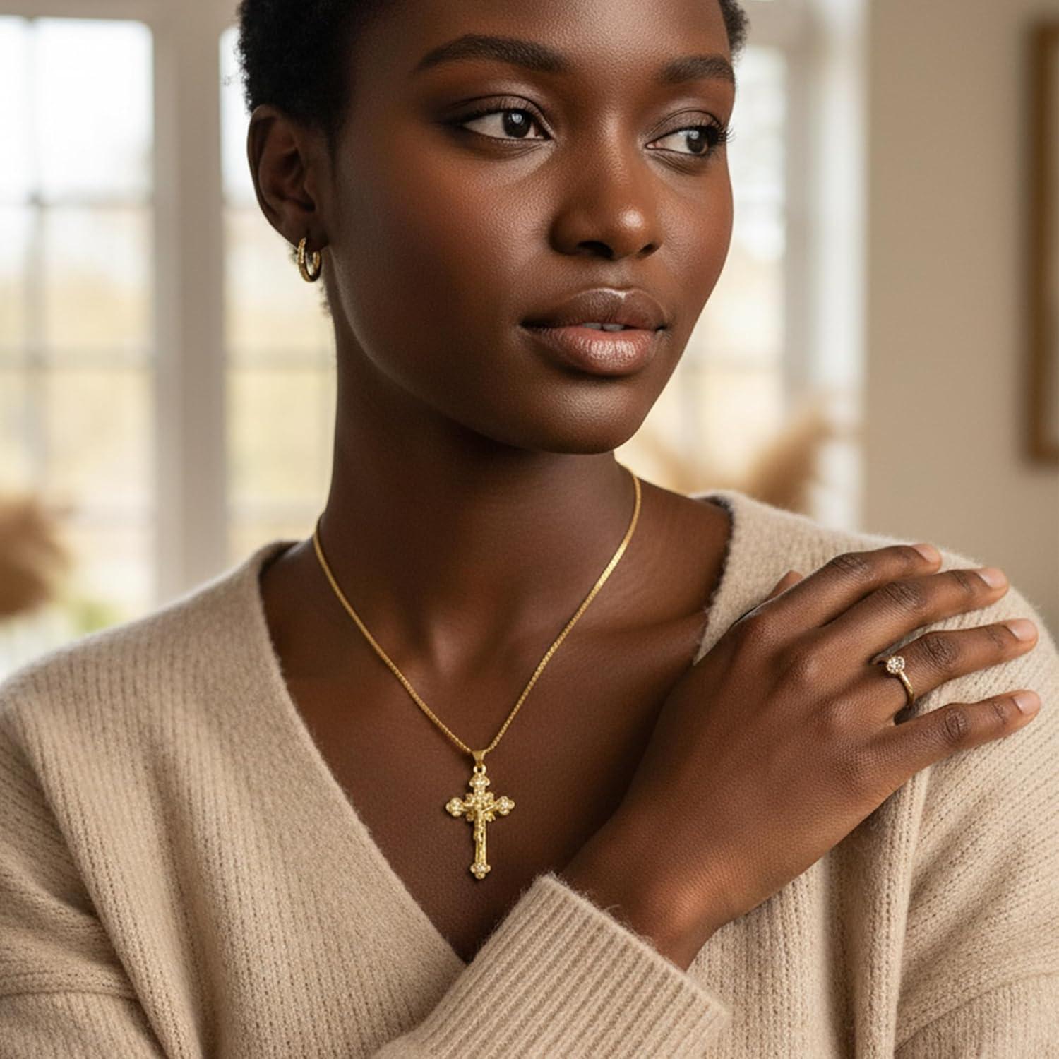 Collar Cruz de Diamante Darenli - Baño de Oro 14K 3.3x1.6cm