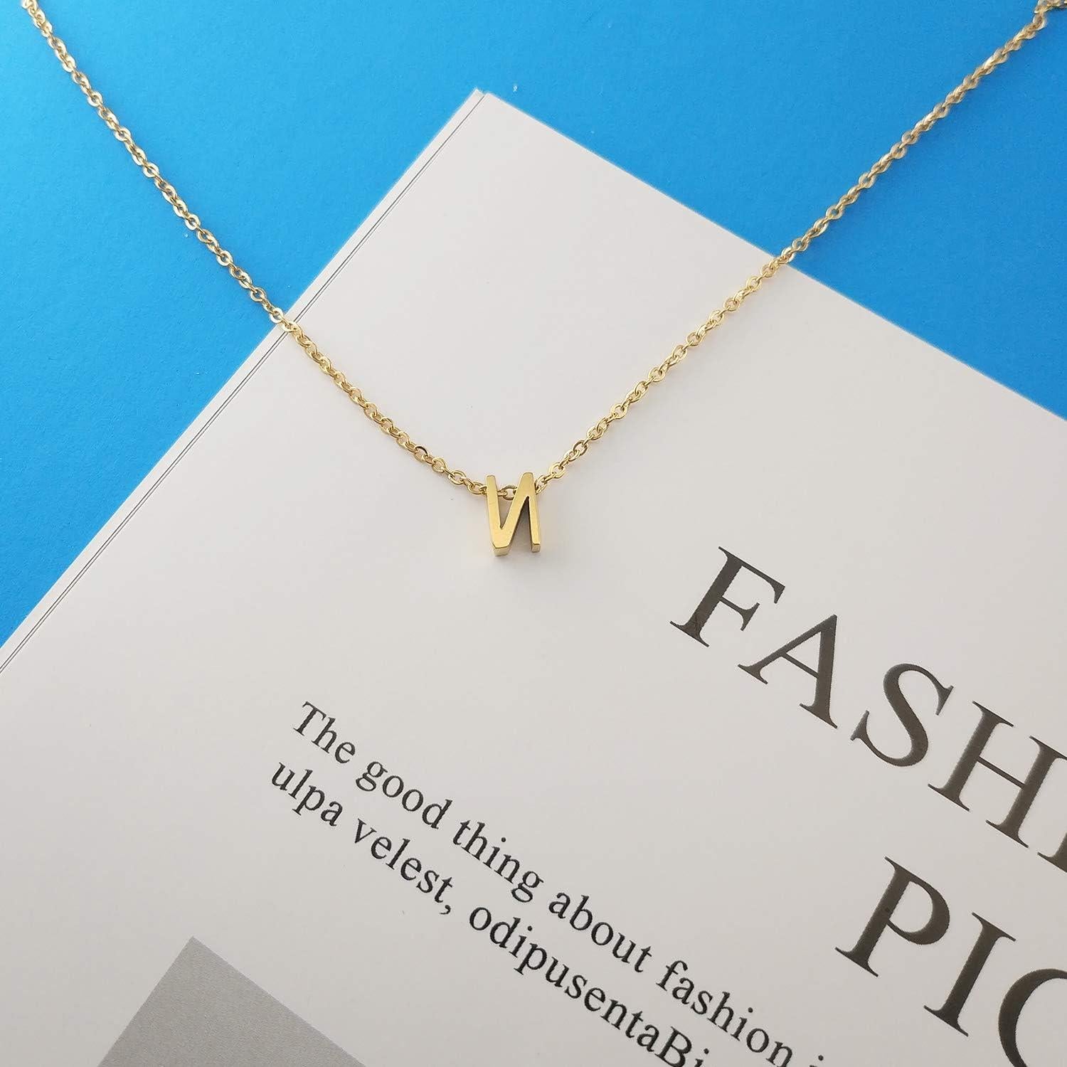 Collar Inicial Personalizado MOMOL Baño de Oro 18K para Mujeres