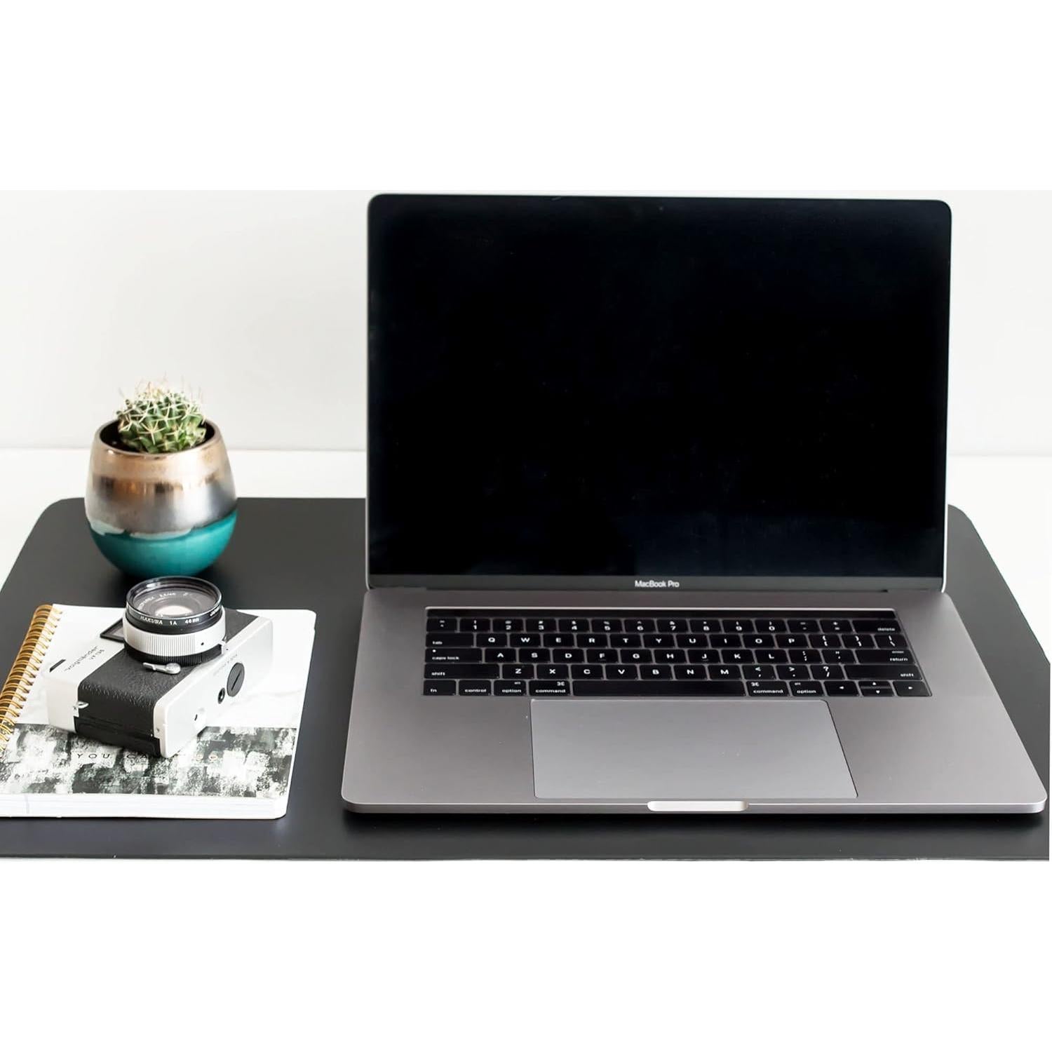 Alfombrilla de Escritorio ZBRANDS de Cuero Negra 60.96x43.18 cm