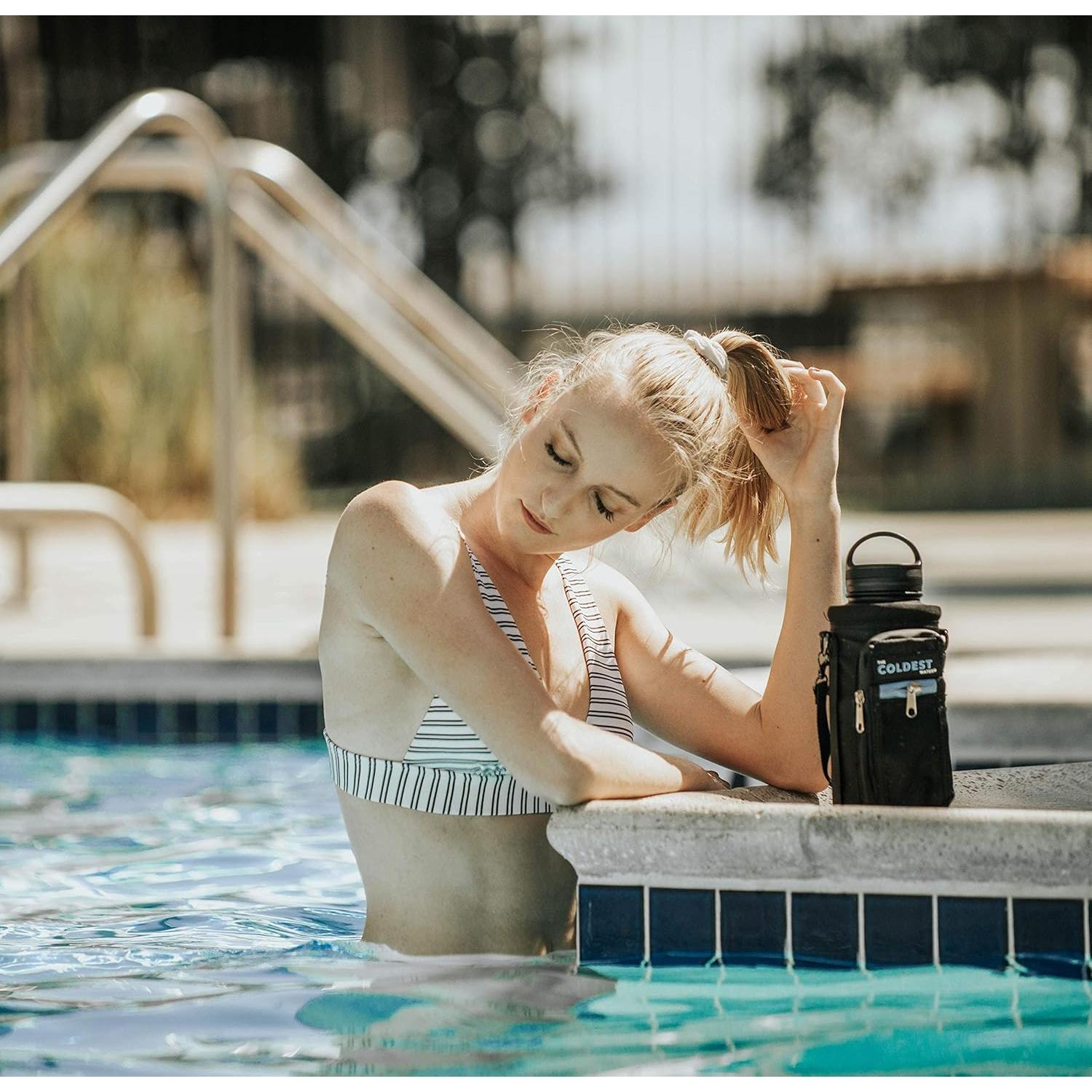 Bolsa Portabotellas The Coldest Water - Aislada 946 ml Negra