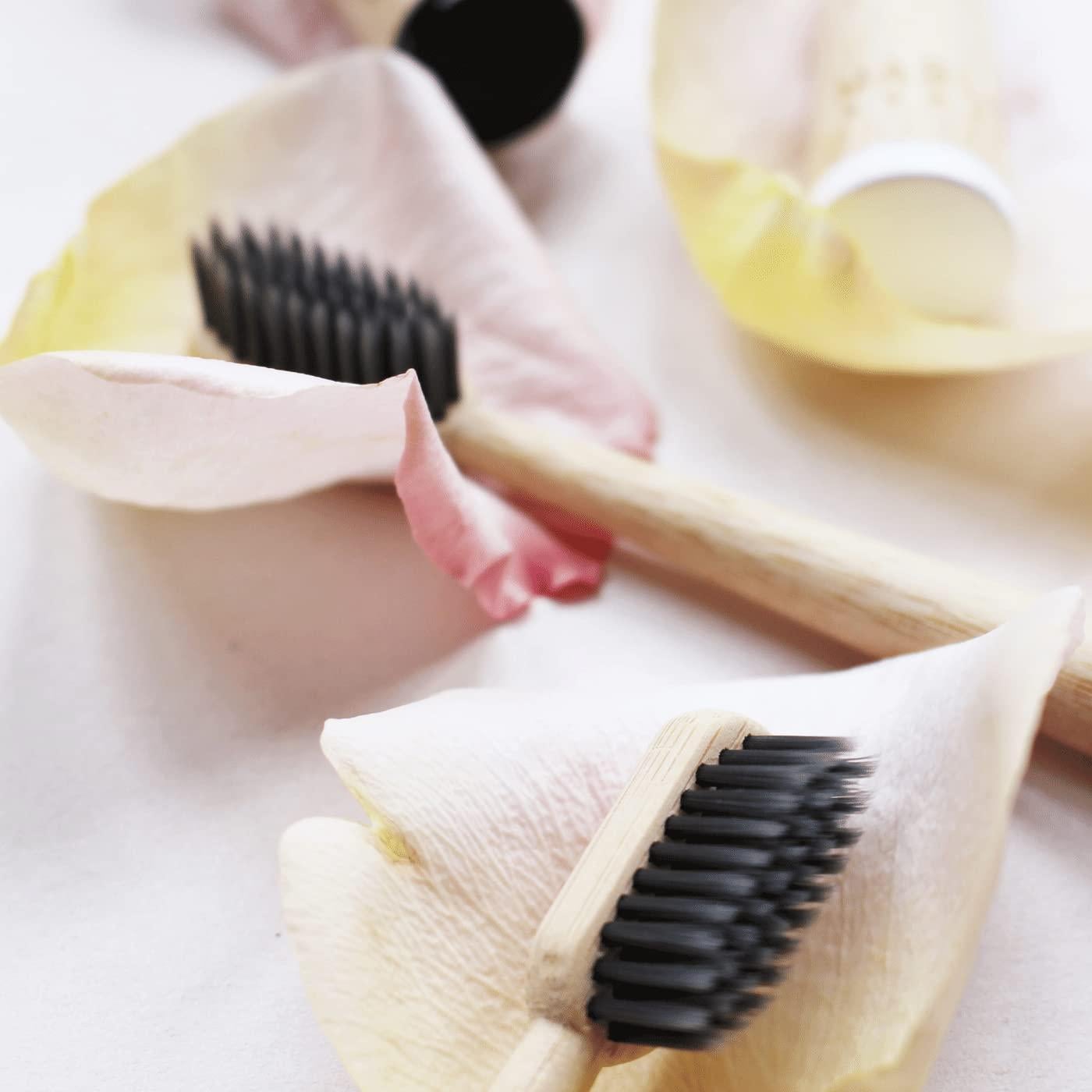 Paquete de 2 Cepillos de Dientes de Bambú MABLE - Cerdas Suaves