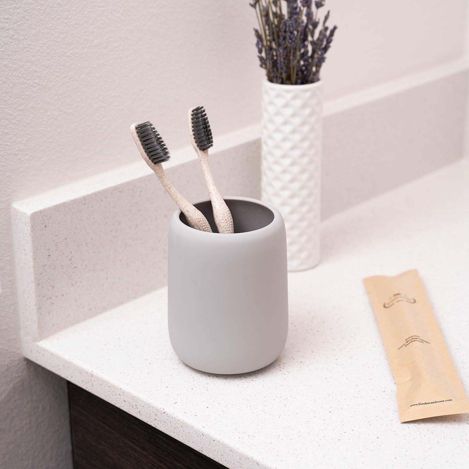 Cepillos de Dientes Biodegradables Bleeker and Rowe - 3 Unidades