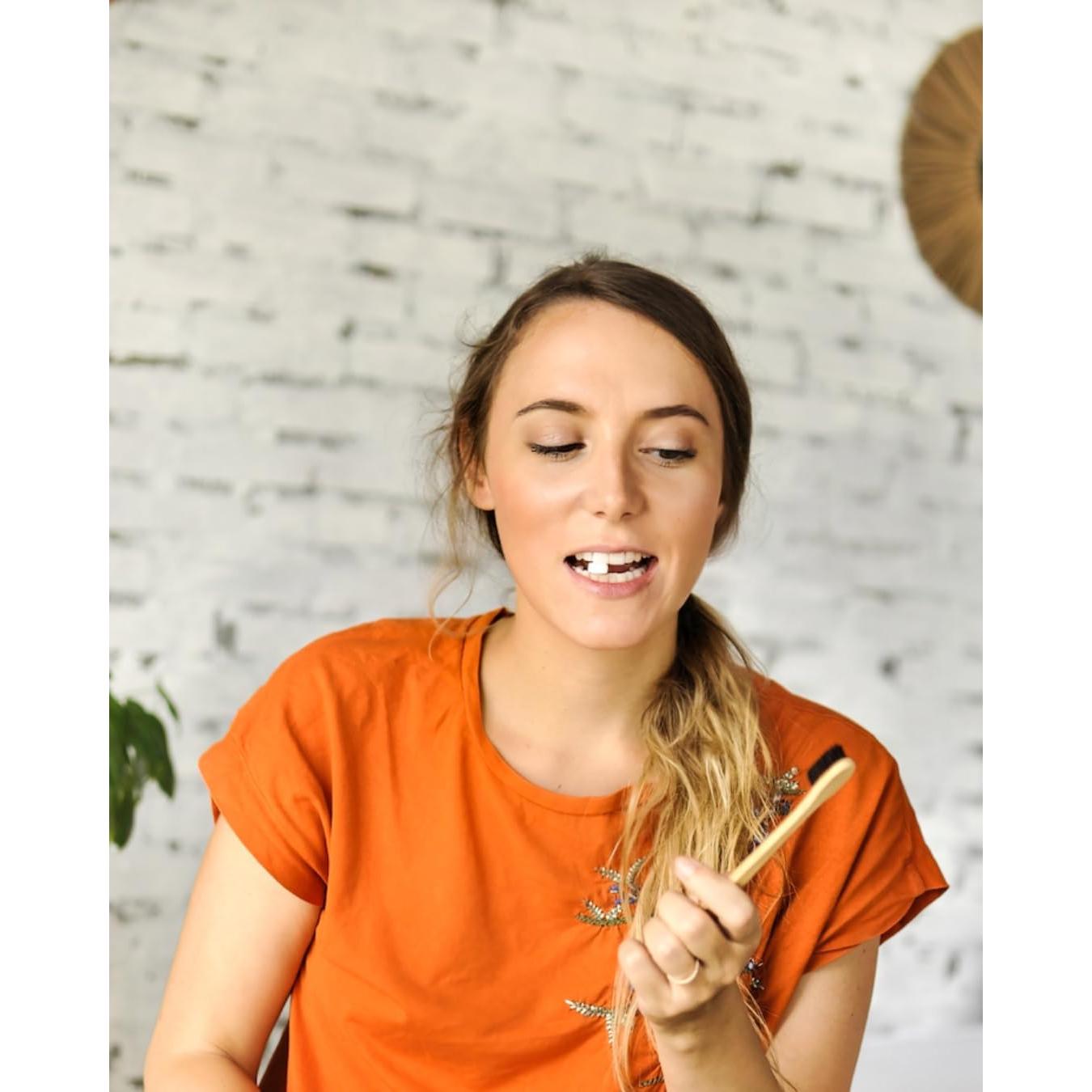 Cepillos de Dientes de Bambú Superbee - Paquete de 5 - Cerdas Suaves