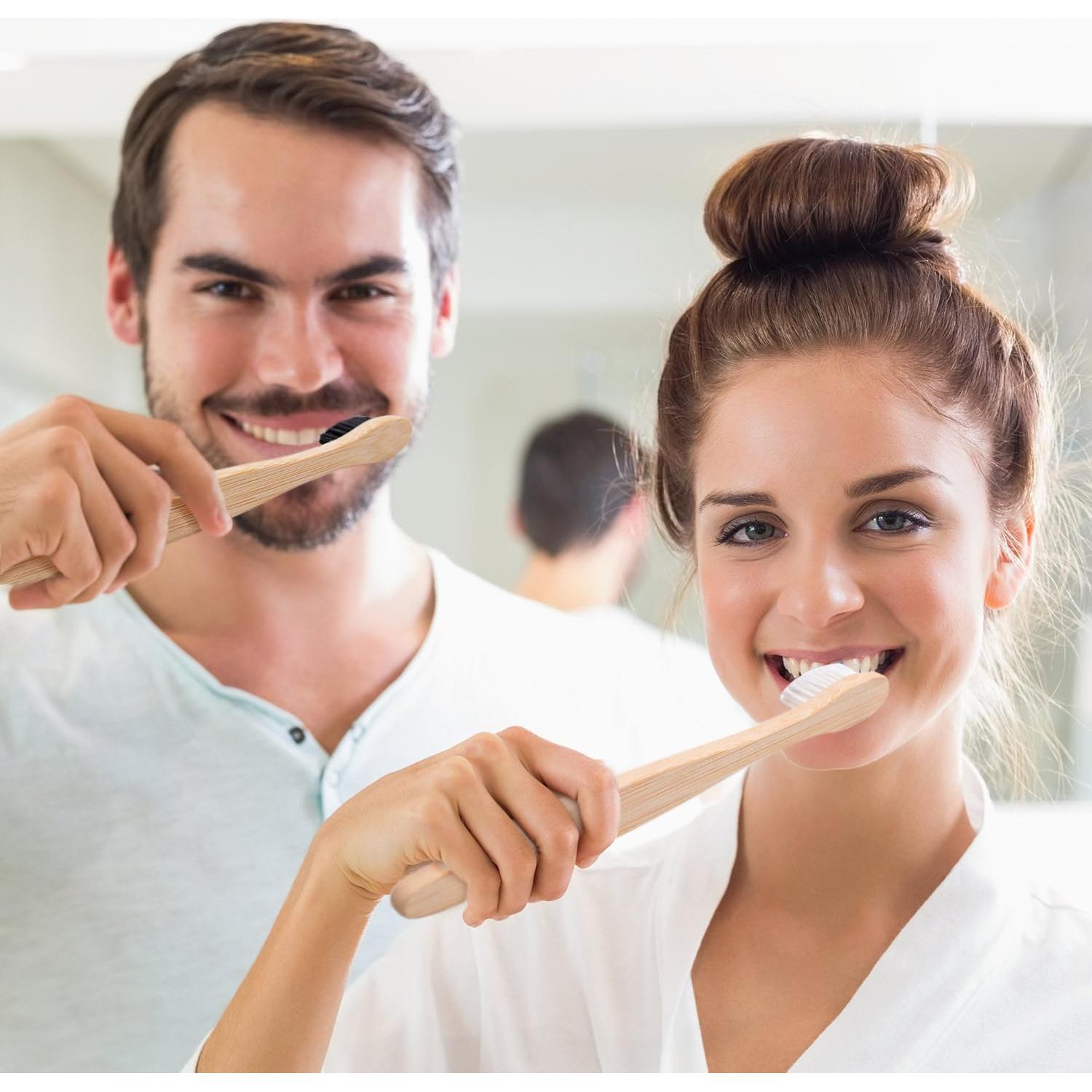 Cepillos de Dientes de Bambú ECOETBOO Cerdas Medianas Paquete 10
