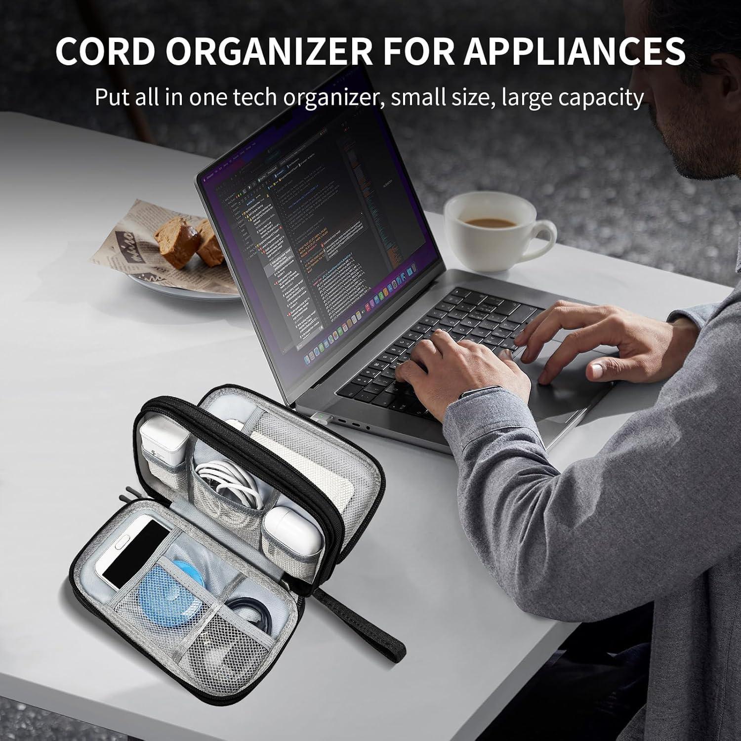 Organizador de Cables de Viaje SMONT Negro 19.1x10.9 cm