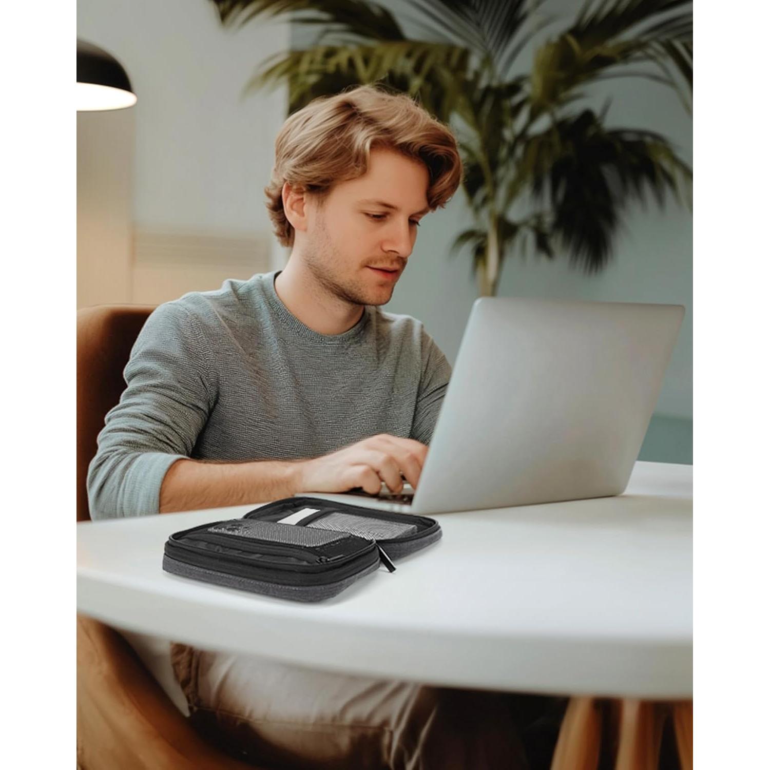 BAGSMART Organizador Electrónico de Viaje 21x13cm Negro