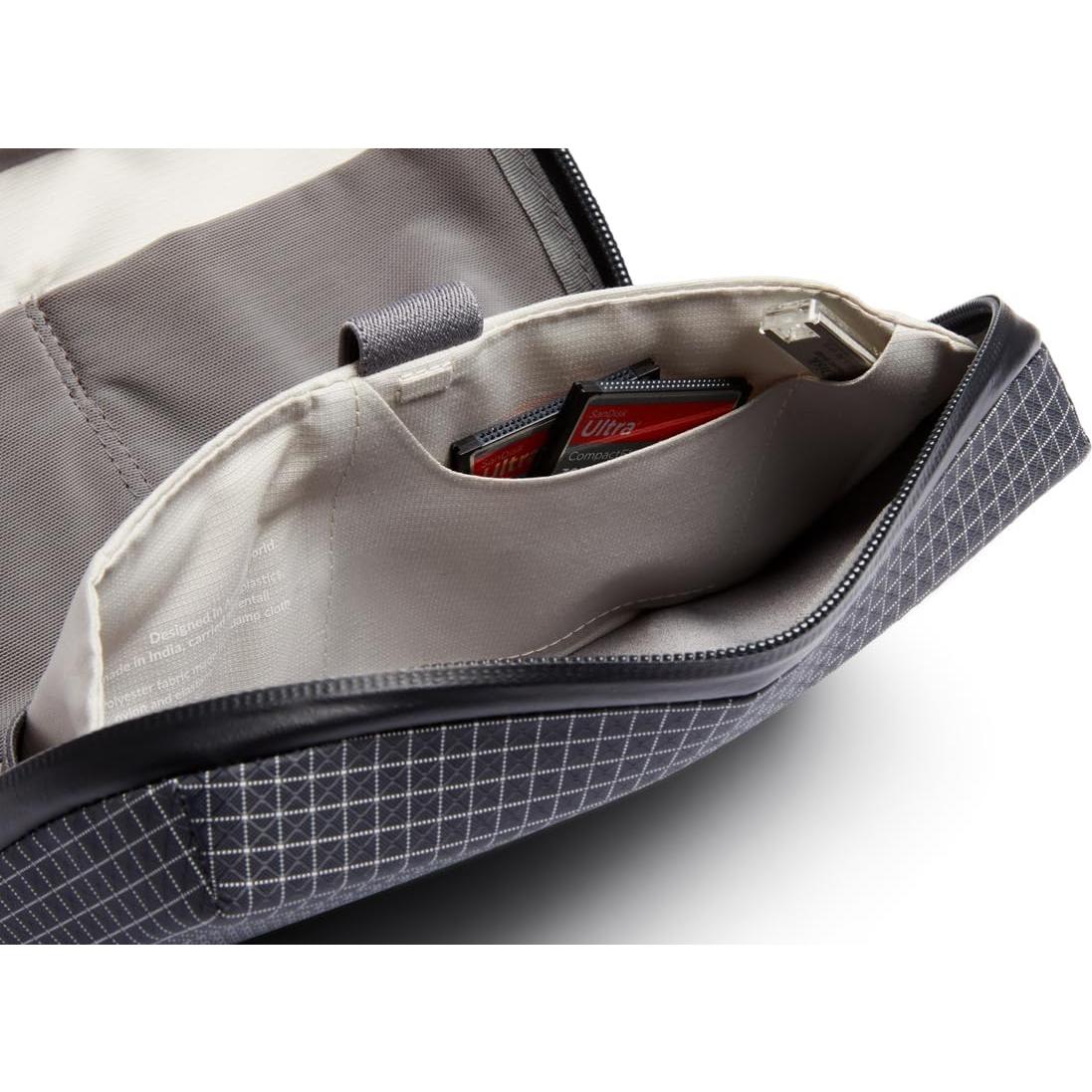 Organizador de Accesorios Tecnológicos Bellroy Tech Kit Gris