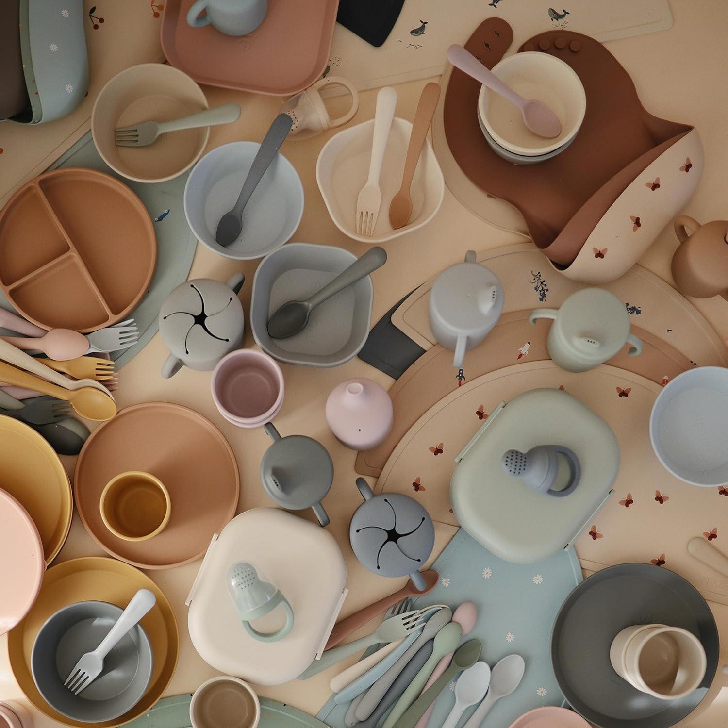 Mantel de Silicona Antideslizante mushie Planetas 45.7x22.4cm