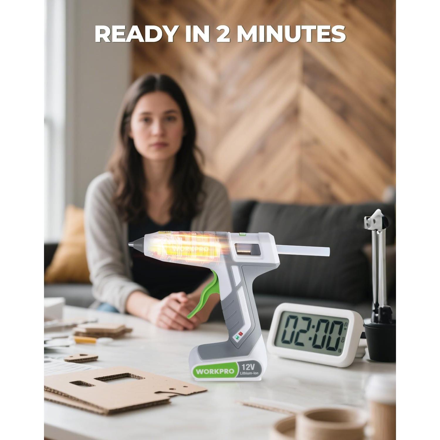 Pistola de Pegamento Caliente Inalámbrica WORKPRO 12V con 15 Barras