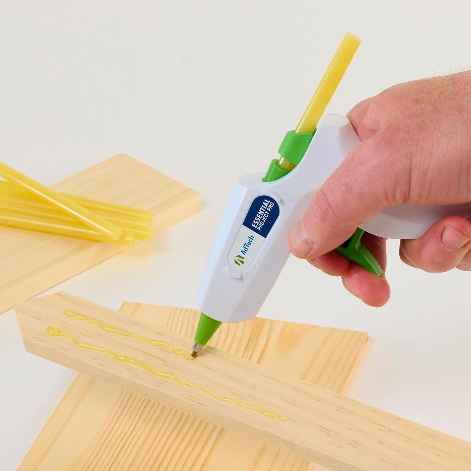 Pistola de Pegamento AdTech Project Pro 20W con 6 Barras