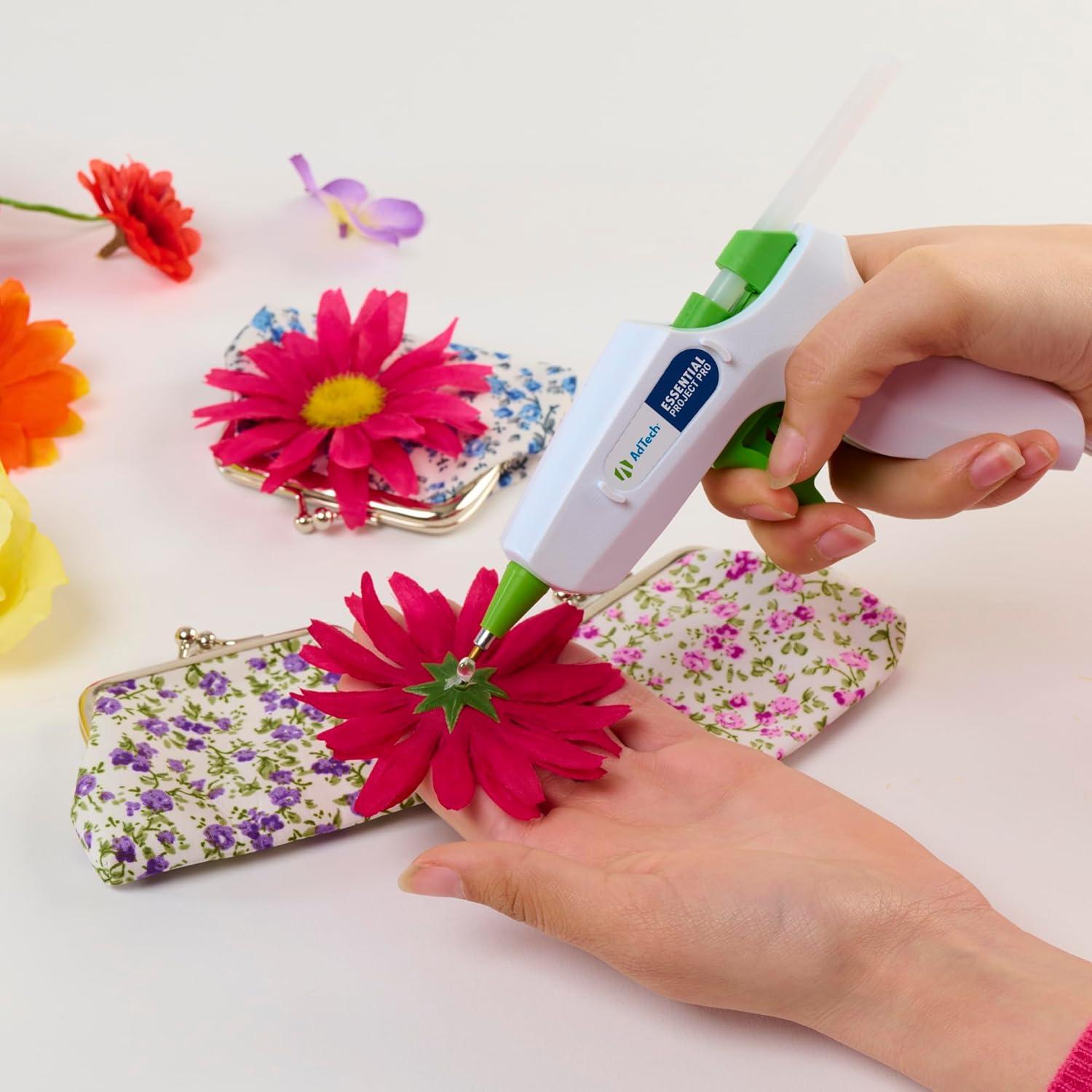 Pistola de Pegamento AdTech Project Pro 20W con 6 Barras