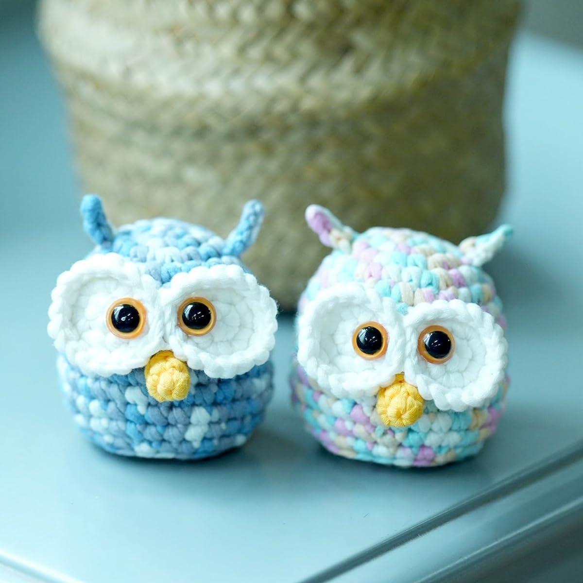 Kit de Crochet NestledCrafts Hootwin para Principiantes - 2 Búhos