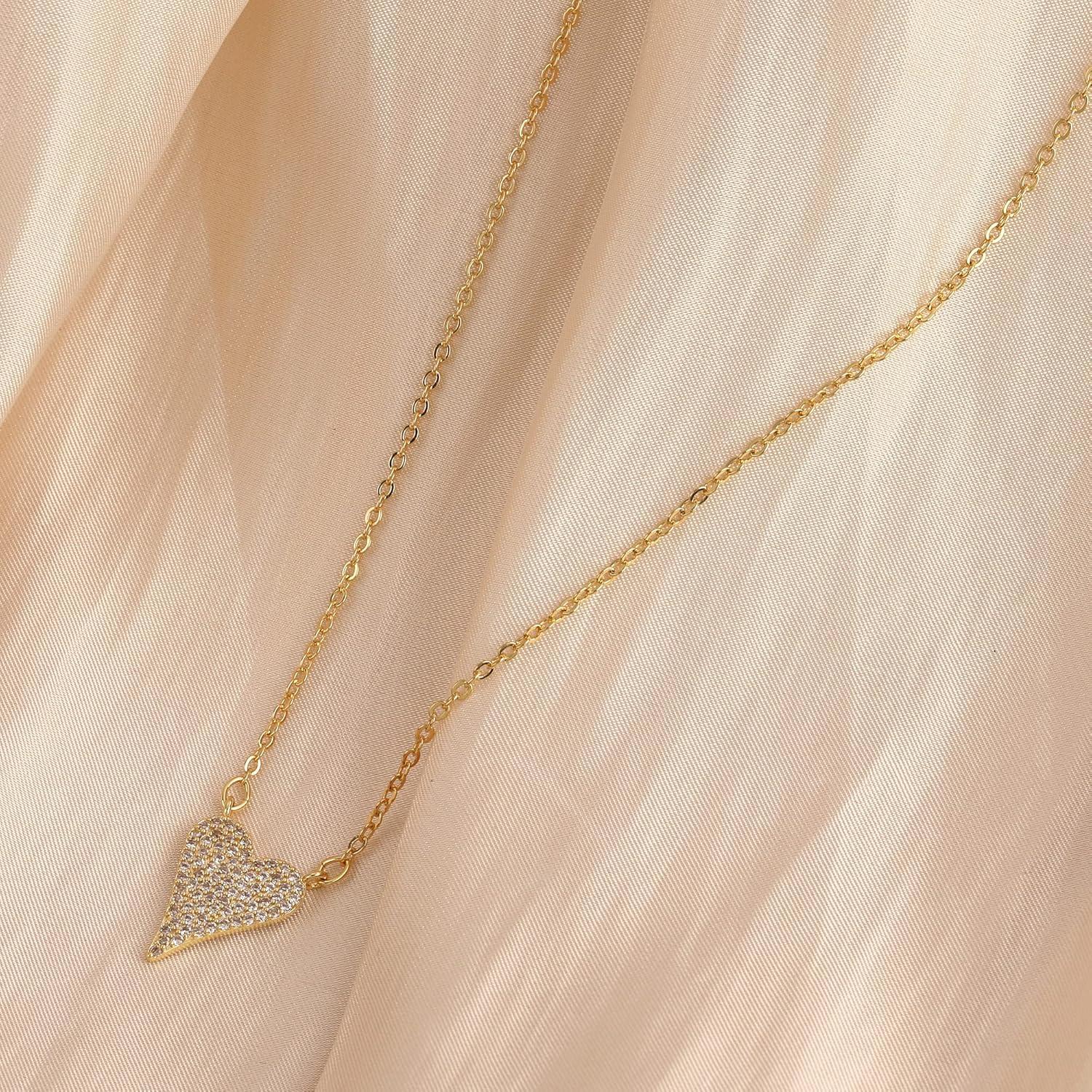 Freekiss Gold Pendant Necklace for Women, Dainty Diamond Necklaces for Women Simple 14K Gold Plated Paperclip Choker Necklaces Cute Minimalist Open Oval Necklaces Gold Jewelry for Women Gifts