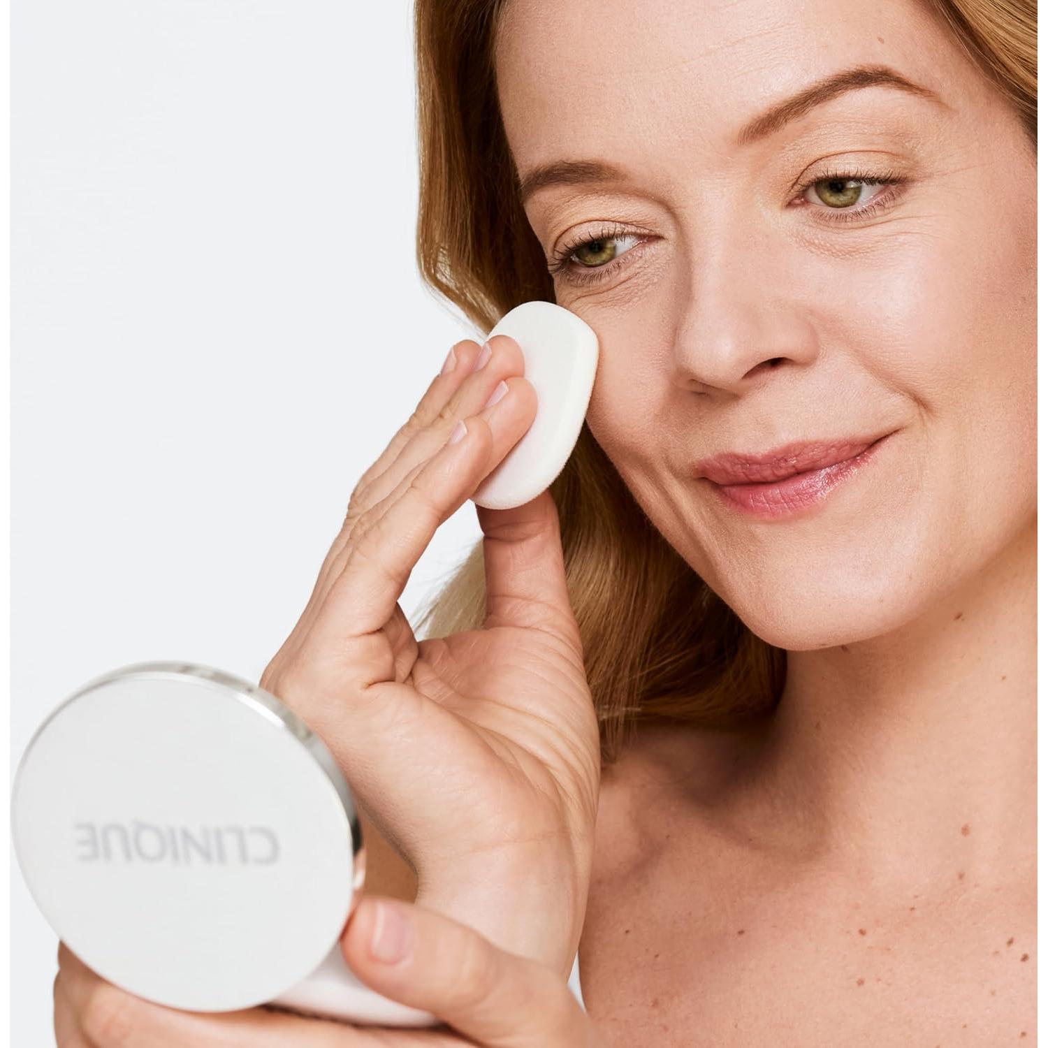 Base de Maquillaje Clinique Beyond Perfecting AI Miel 11 77g