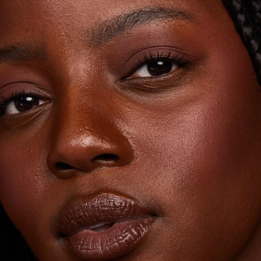 Polvo Compacto Difuminador HUDA BEAUTY GloWish 13 Extra Rico