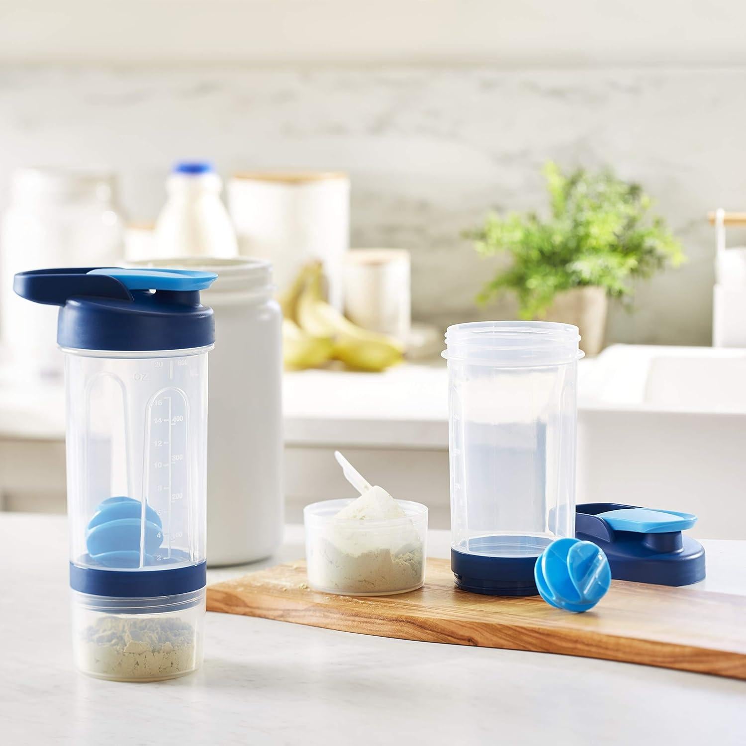 Botella de Mezcla de Proteína Amazon Basics 20 oz Azul 2-Pack