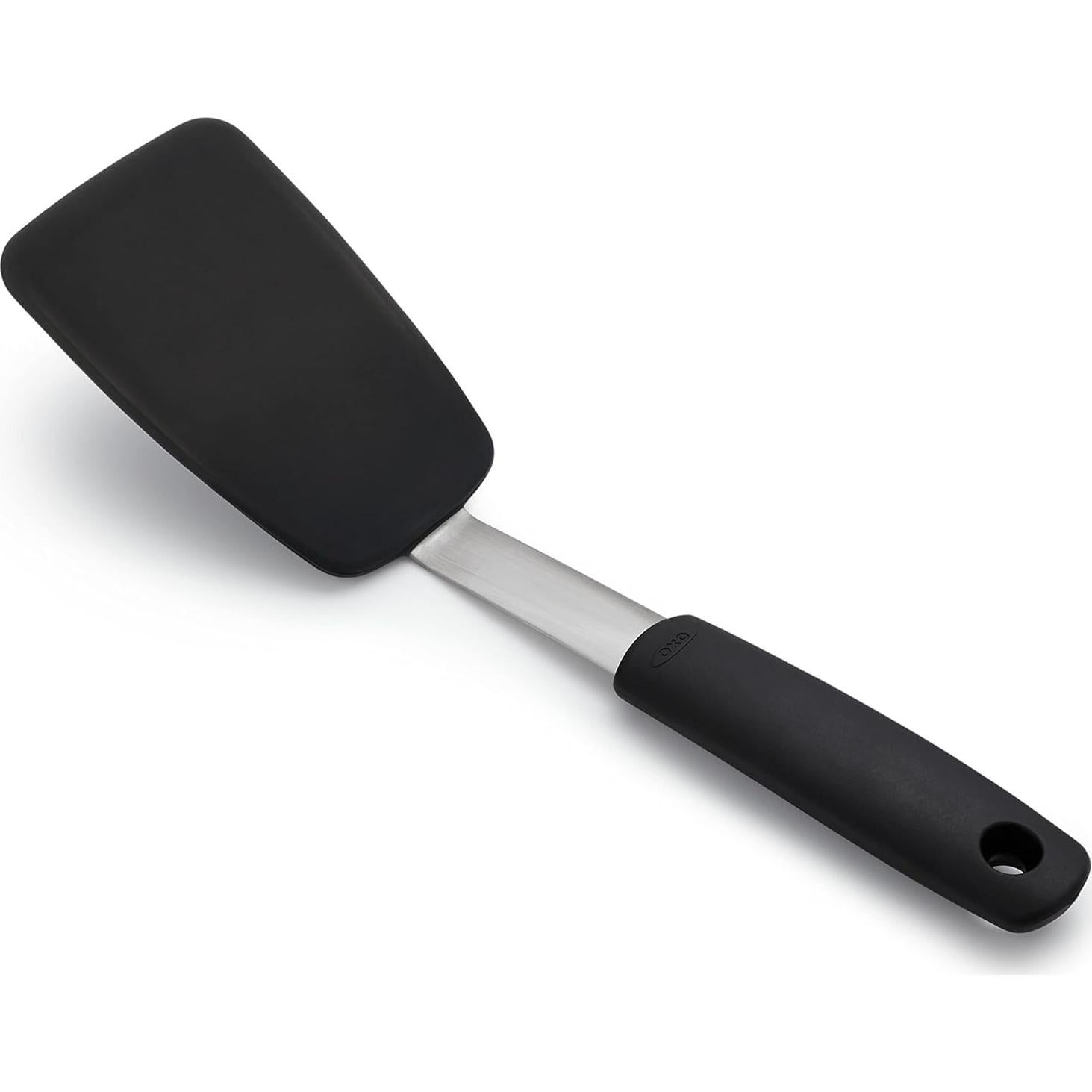 Espátula Flexible OXO Good Grips Negra - Pequeña y para Tortilla