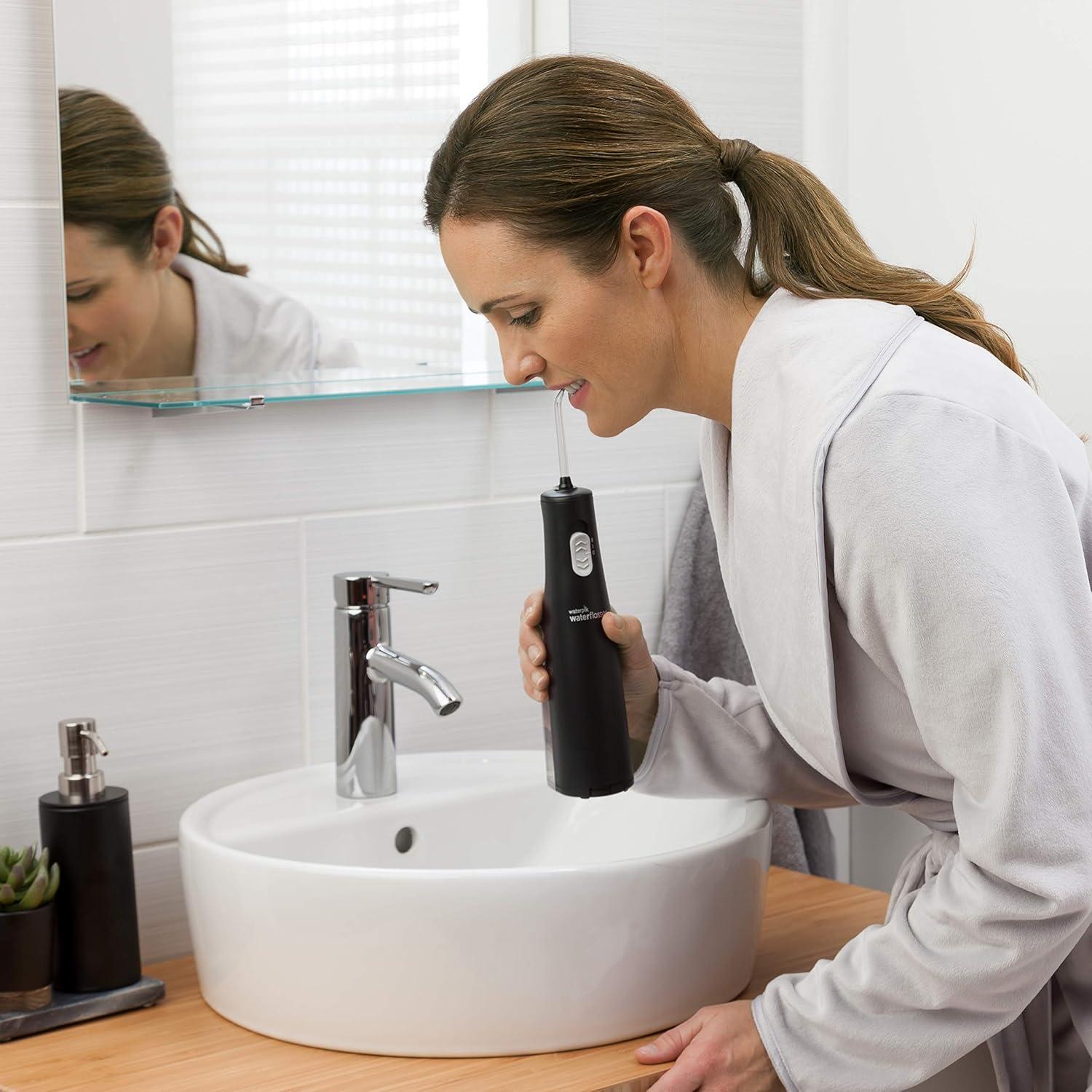 Hilo Dental Portátil Waterpik Cordless Express Negro WF-02