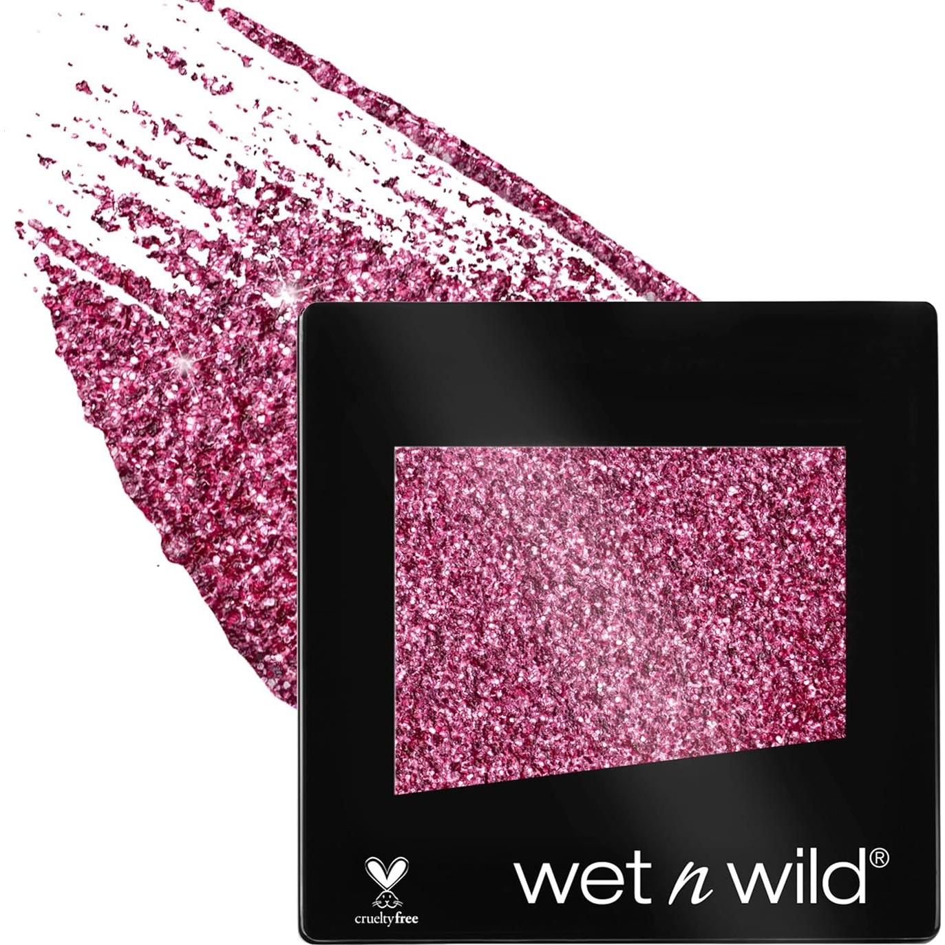 Paquete de Maquillaje Wet n Wild: Máscara Voluminizadora y Sombra Brillante