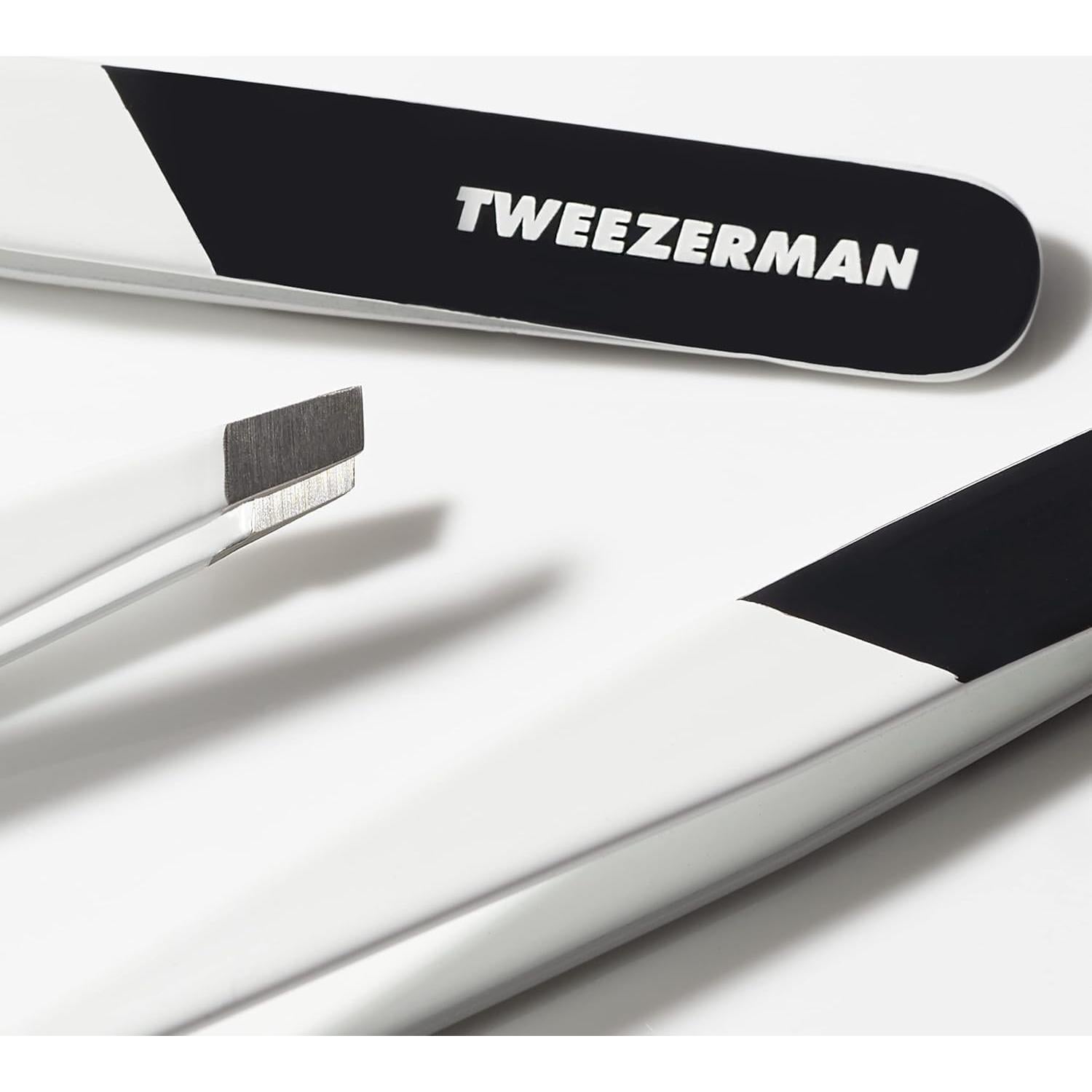 Pinzas de acero inoxidable Tweezerman para cejas - Golpe de medianoche