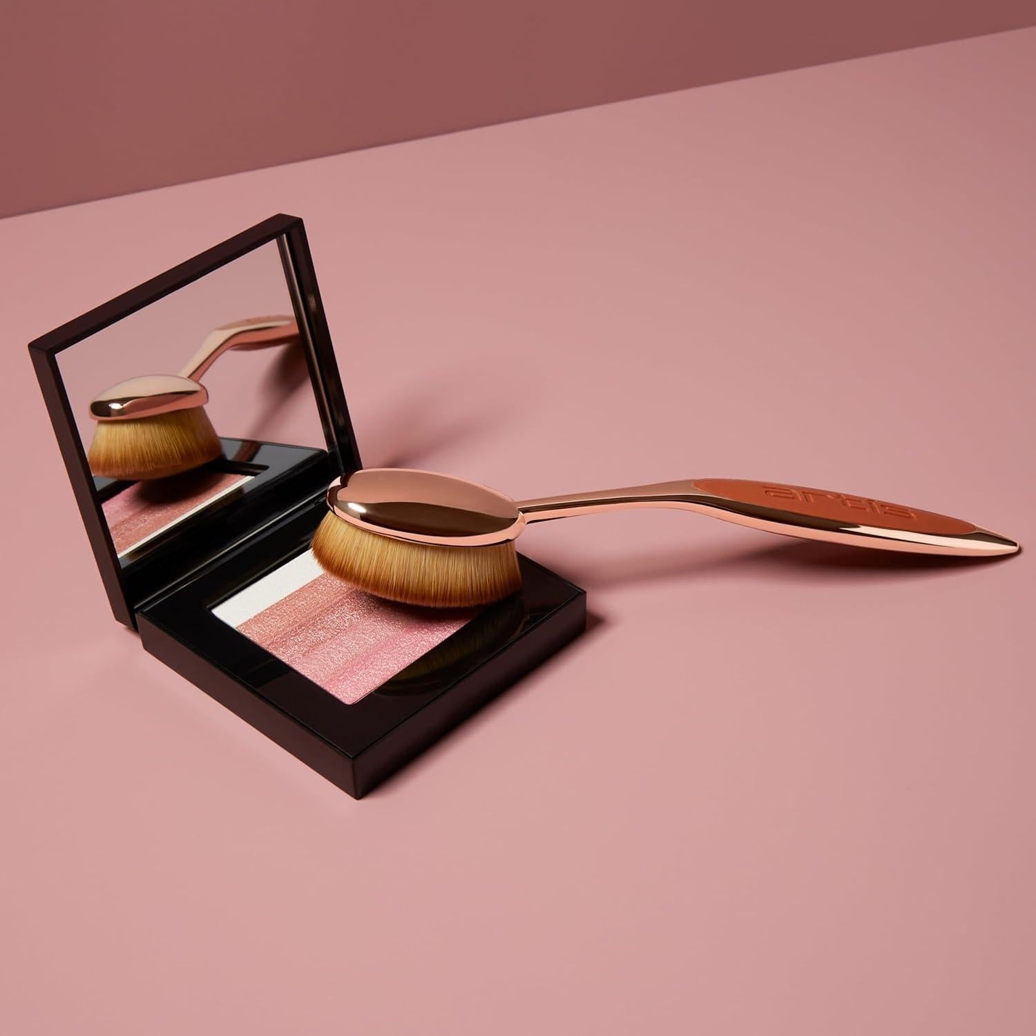 Brocha Ovalada Artis Elite ERGO7 | Maquillaje Líquido y Polvo