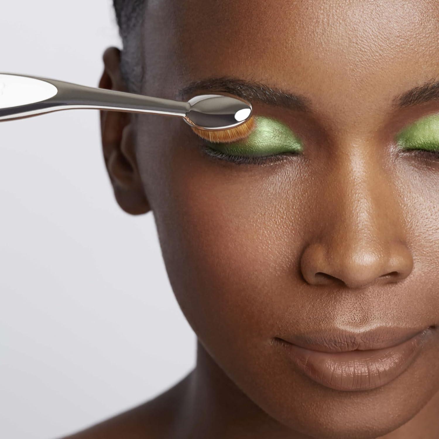 Brocha Ovalada de Maquillaje Artis Elite 10 cm Acabado Espejo