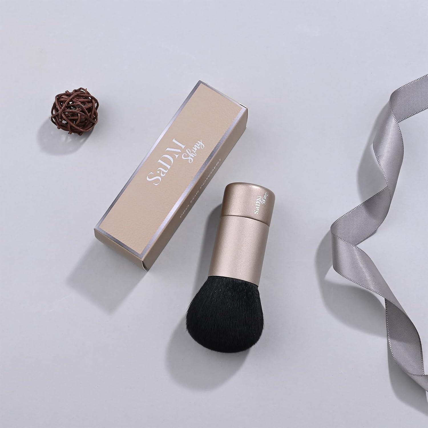 Brocha de Maquillaje Kabuki SaDM Shiny - Difusora Vegana 10.8cm