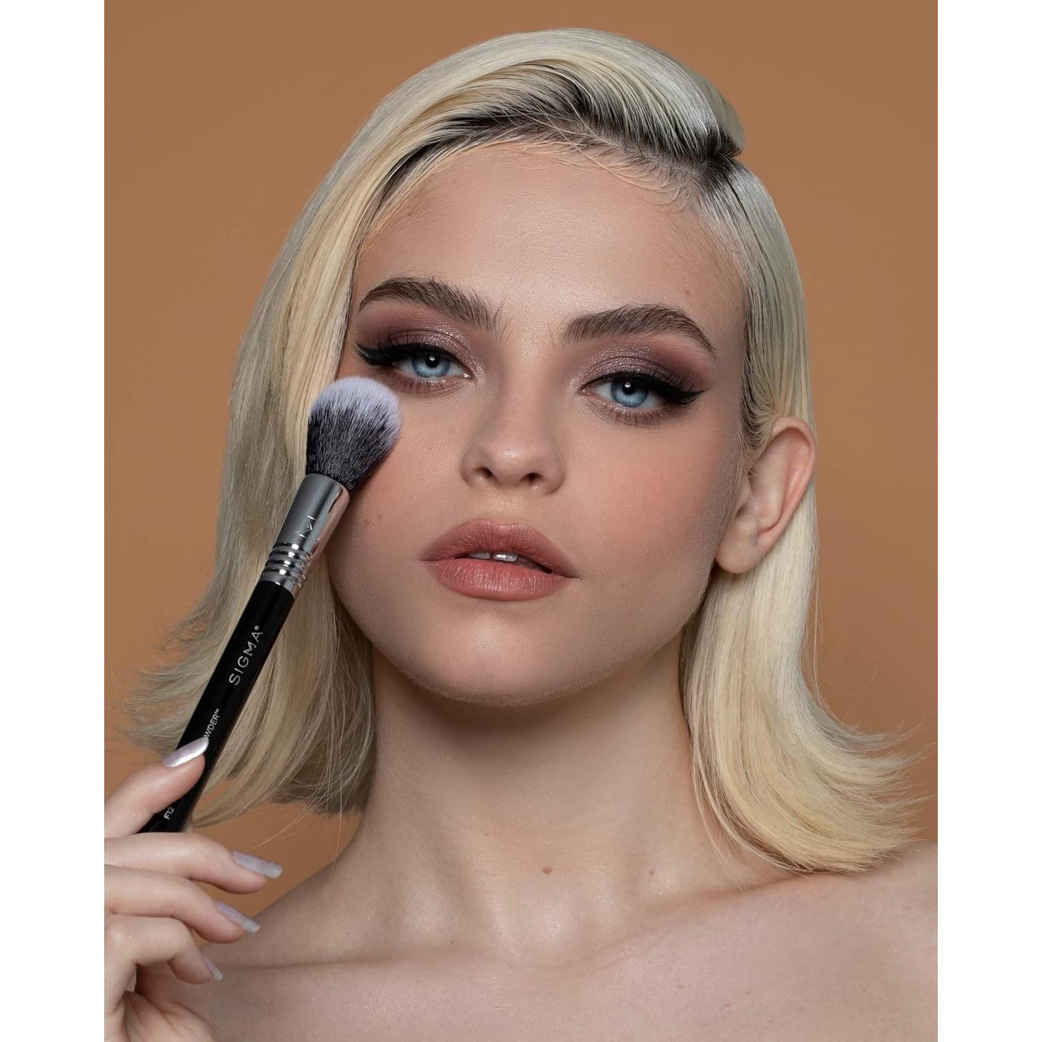 Brocha para Polvo Fijador Sigma Beauty F12 - Fibra Suave