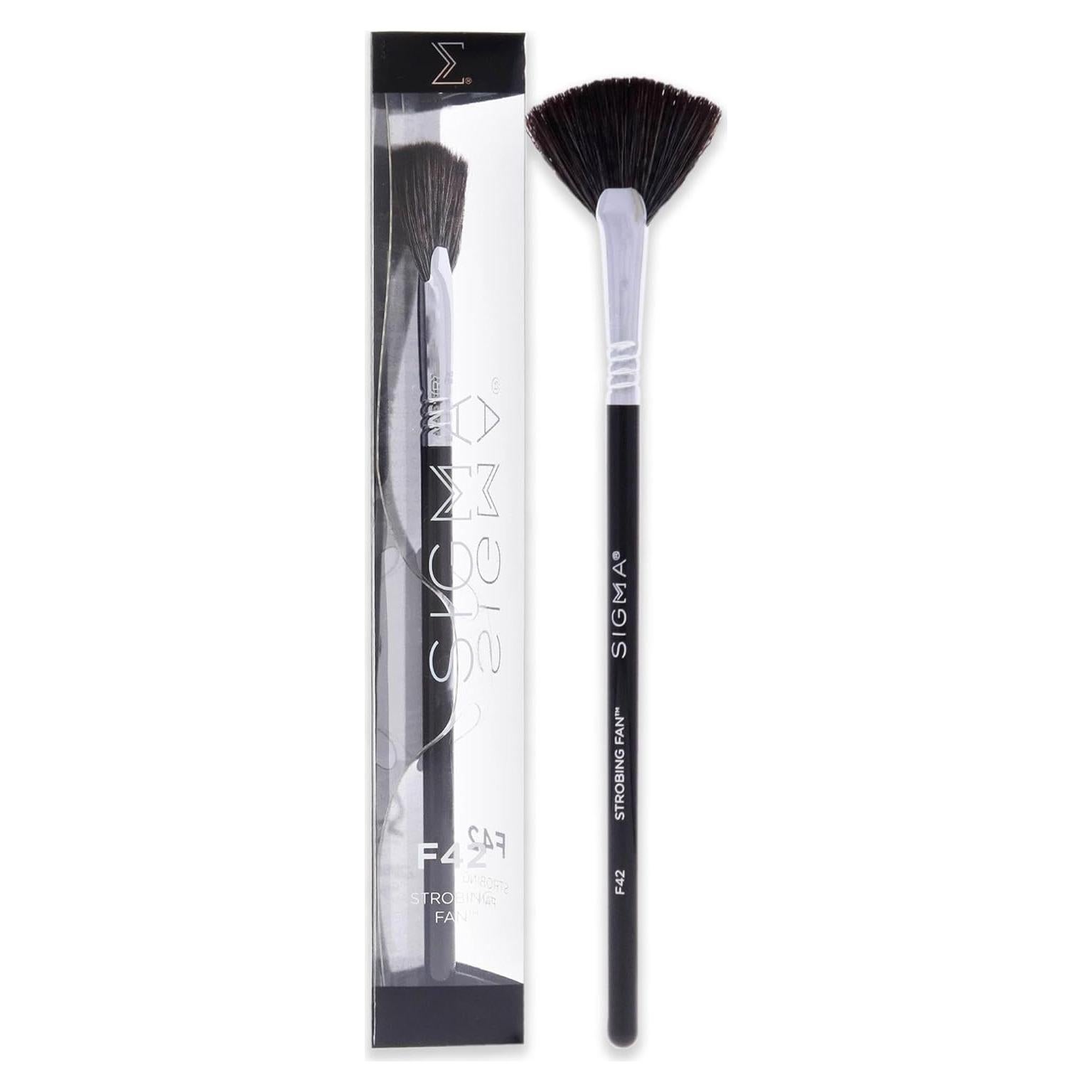 Brocha Fan Strobing Sigma Beauty F42 - Uso con Polvo y Crema