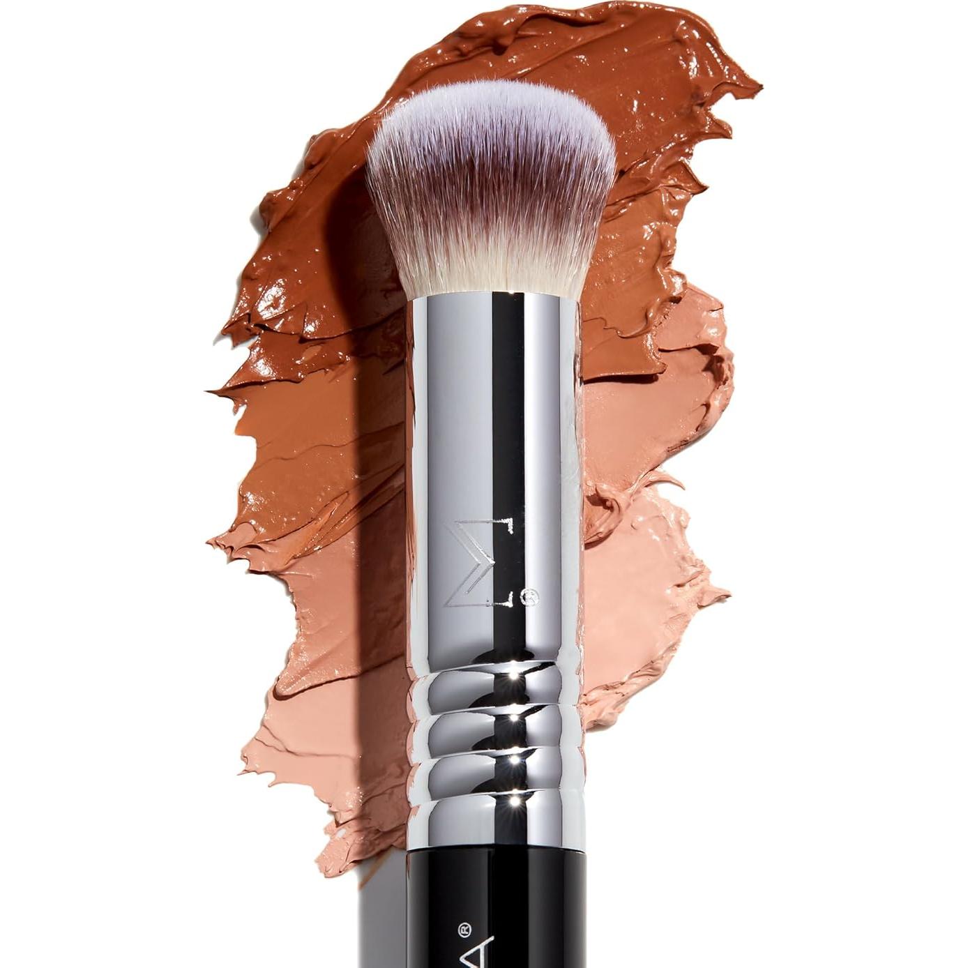 Brocha de Corrector Sigma Beauty F26 - Cerdas Suaves y Densas
