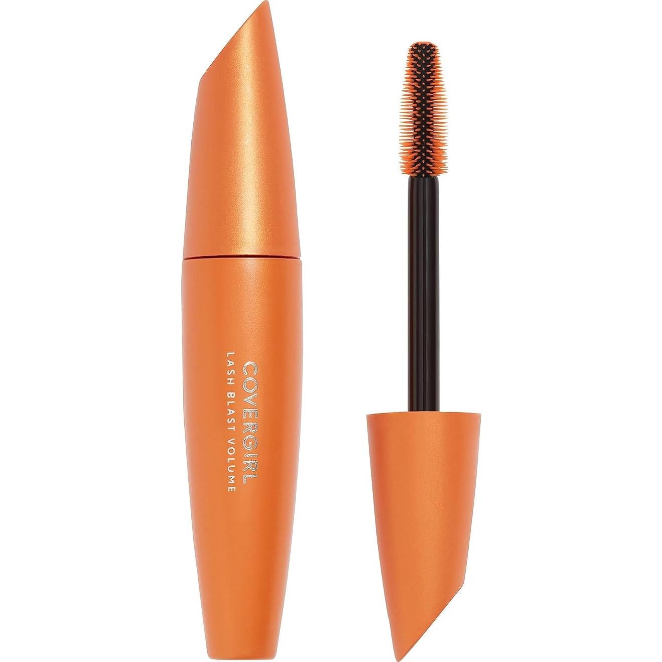 Máscara de Volumen Lash Blast Covergirl, Muy Negra, 13.12 ml