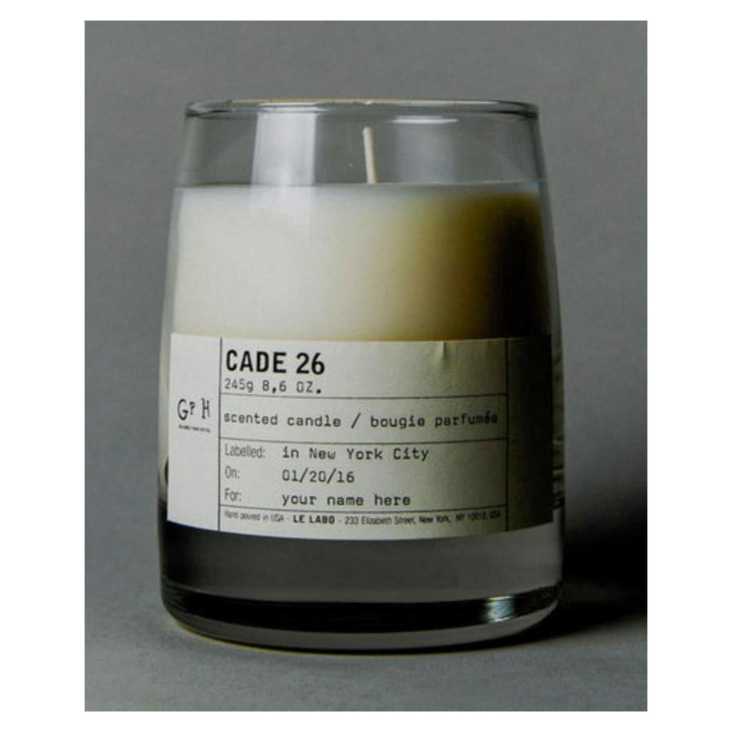 Vela Clásica Le Labo CADE 26 245g Aroma Ahumado