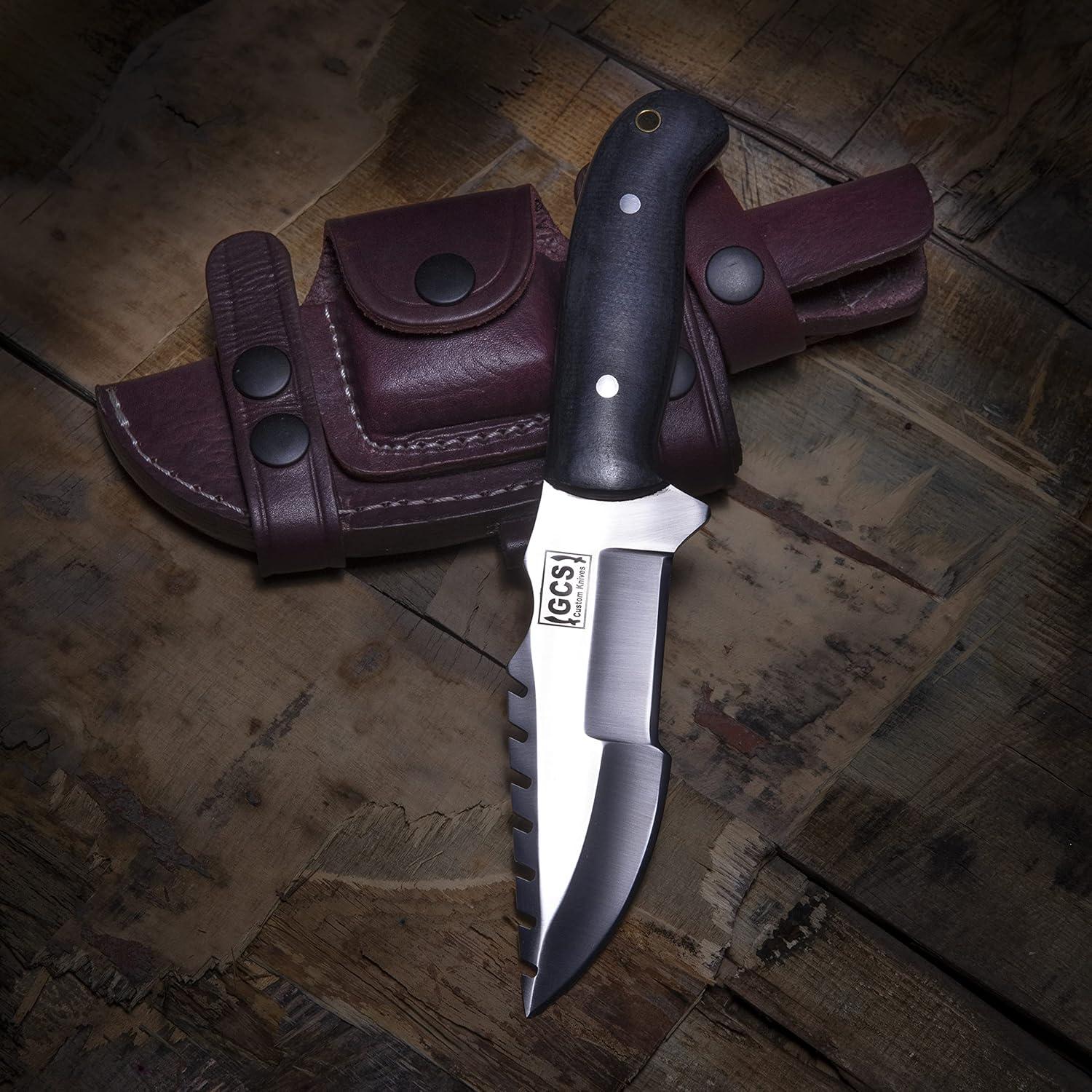 Cuchillo de Caza GCS Colmillo Plateado 304 con Funda de Cuero