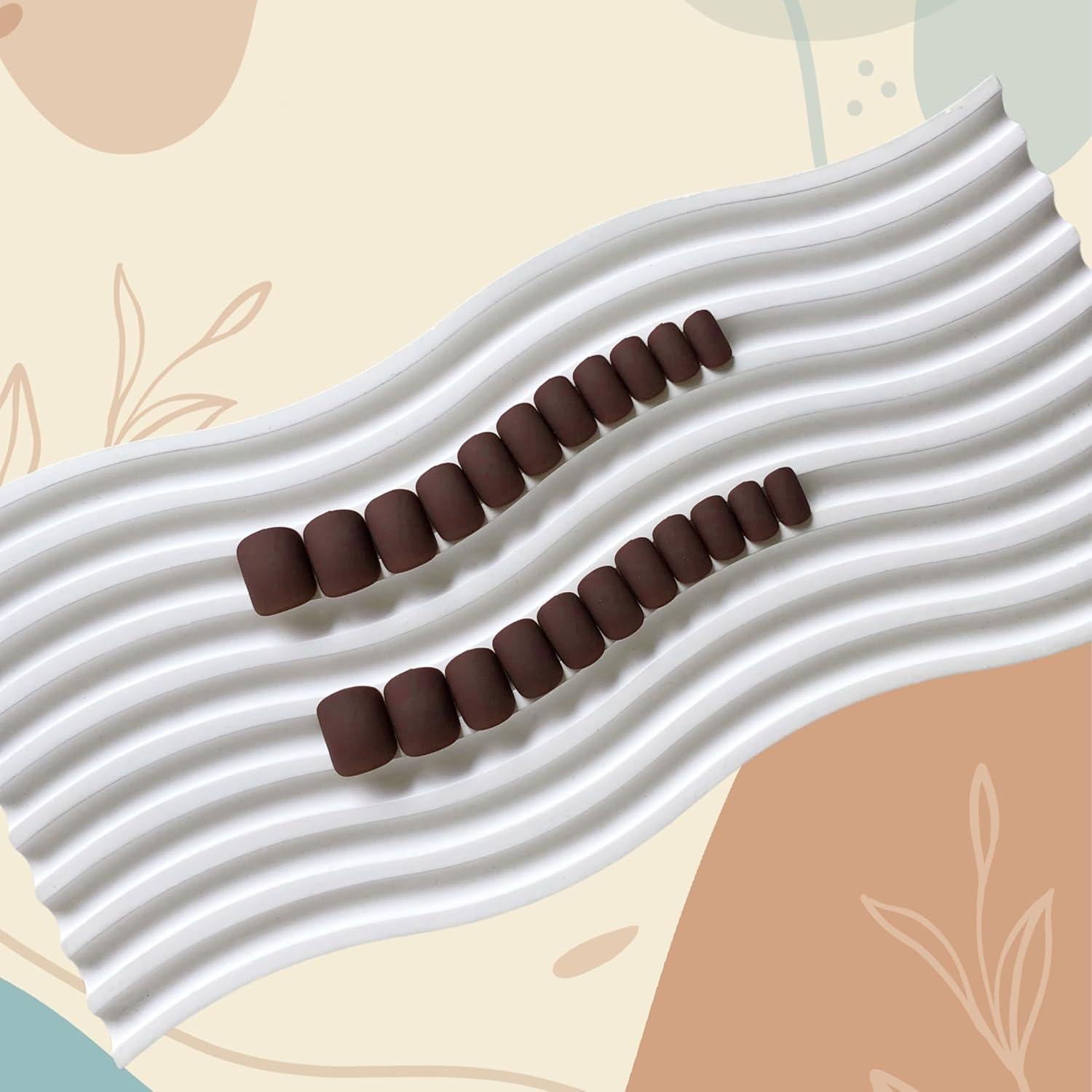 Uñas Postizas Cortas Cuadradas KQueenest Marrón Mate 24 Pzas